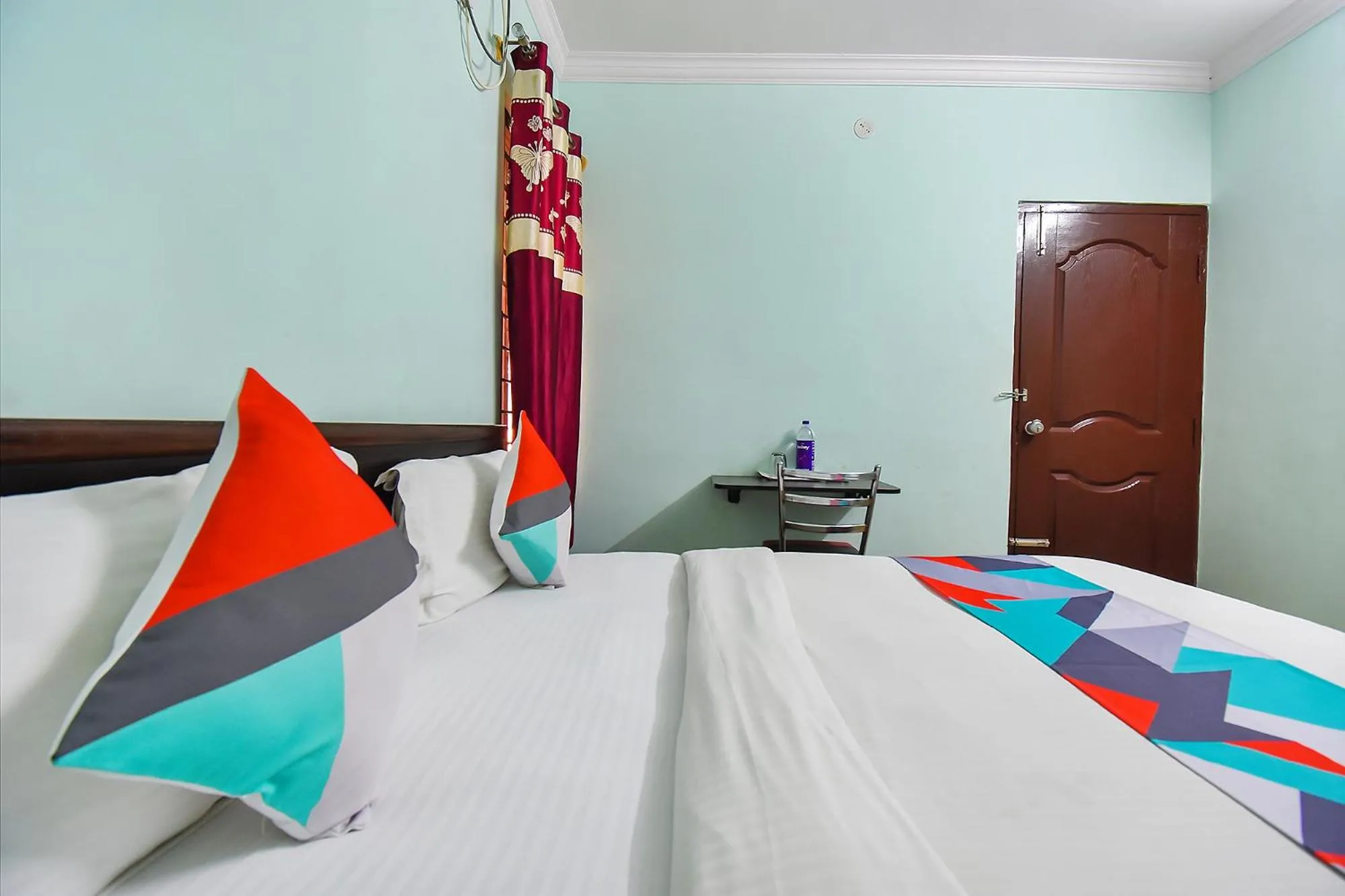 Bed in FabHotel Ivory Pearl - BTM Layout