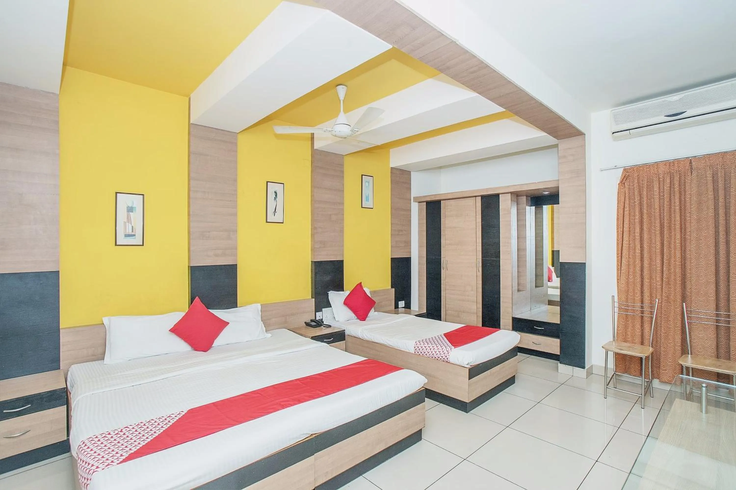 Bedroom, Bed in Hotel O ABHIMAANI COMFORTS