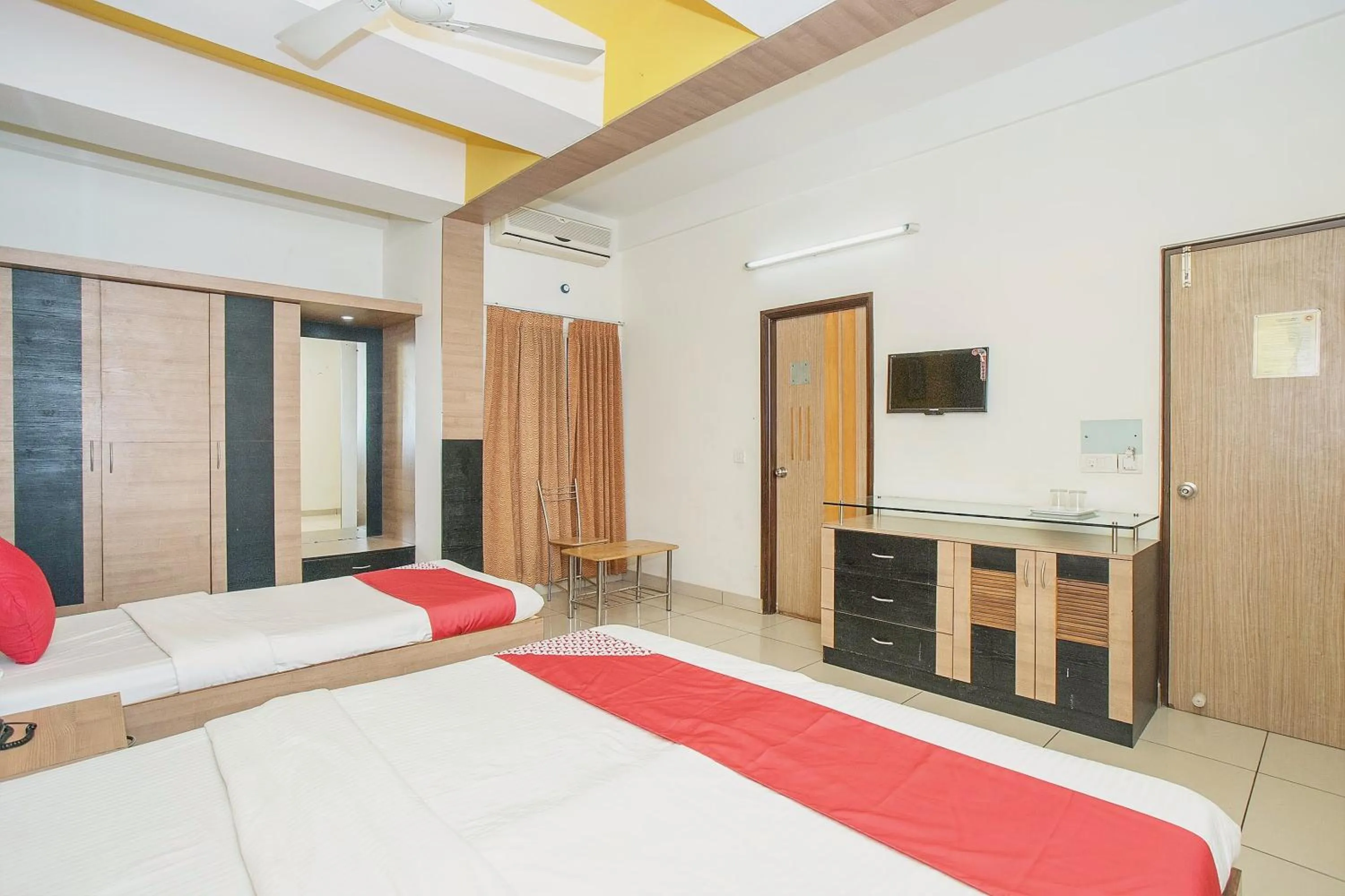 Bedroom, Bed in Hotel O ABHIMAANI COMFORTS