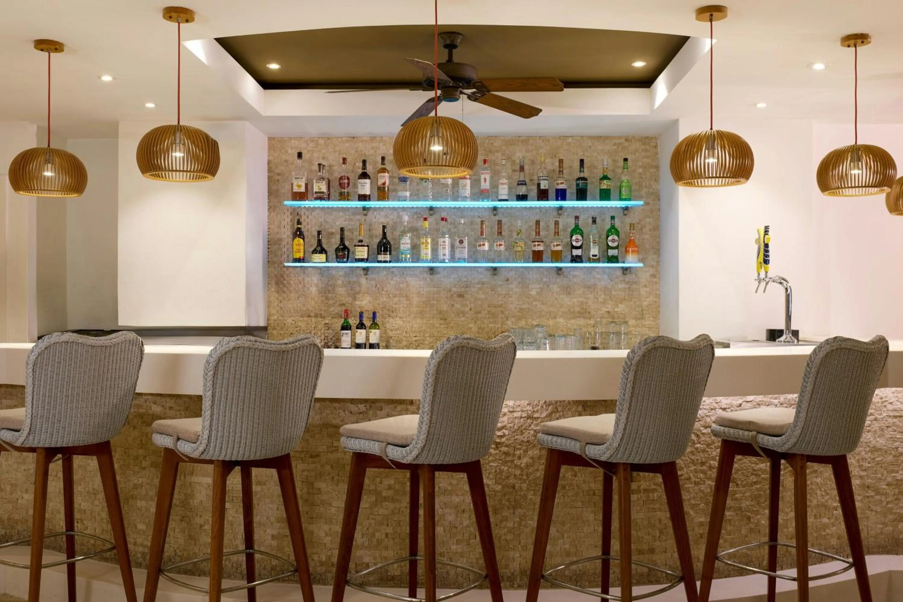 Restaurant/places to eat in Waves Resort & Spa, Barbados, An Autograph Collection All-Inclusive Resort