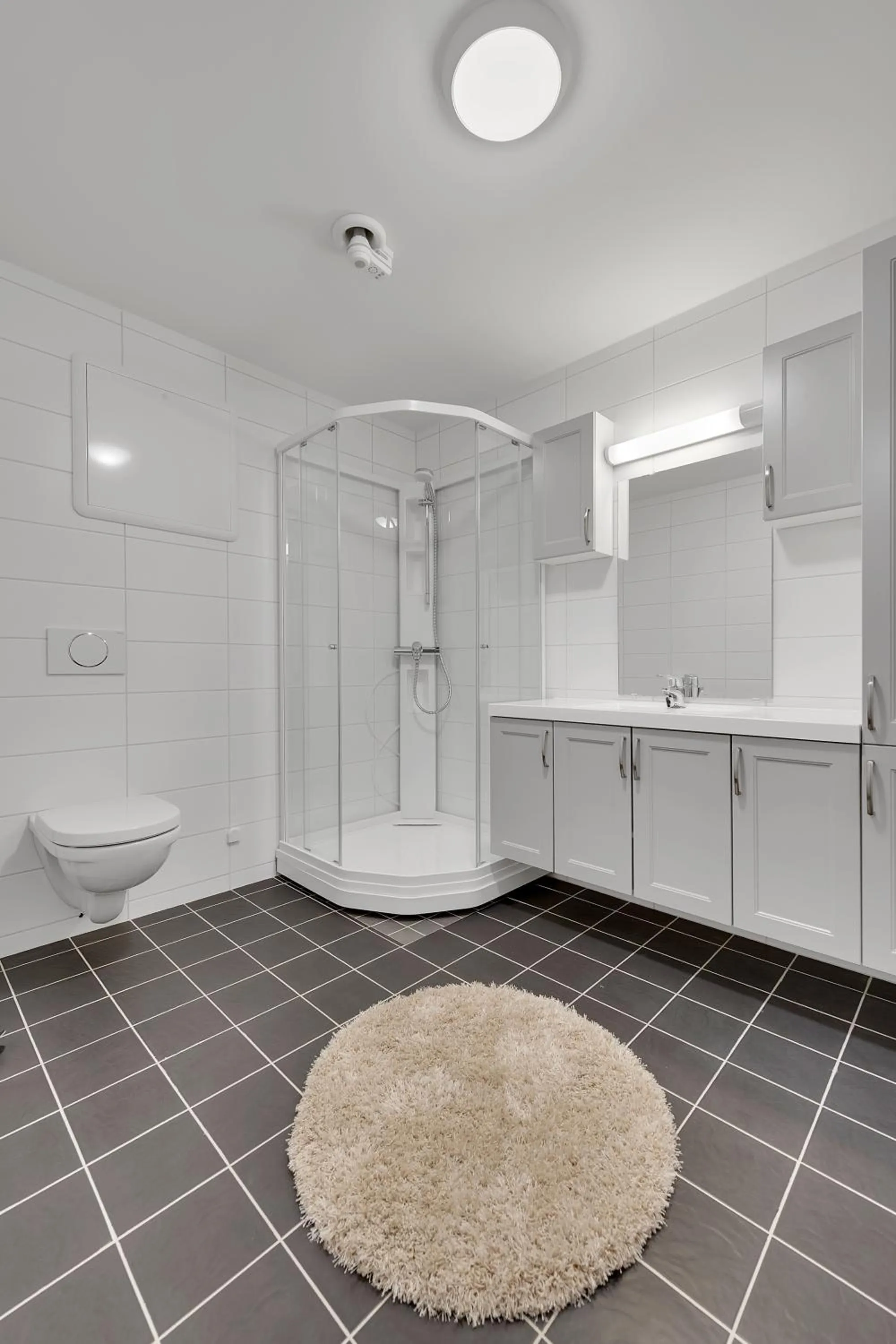 Bathroom in Lyngen Experience Apartments