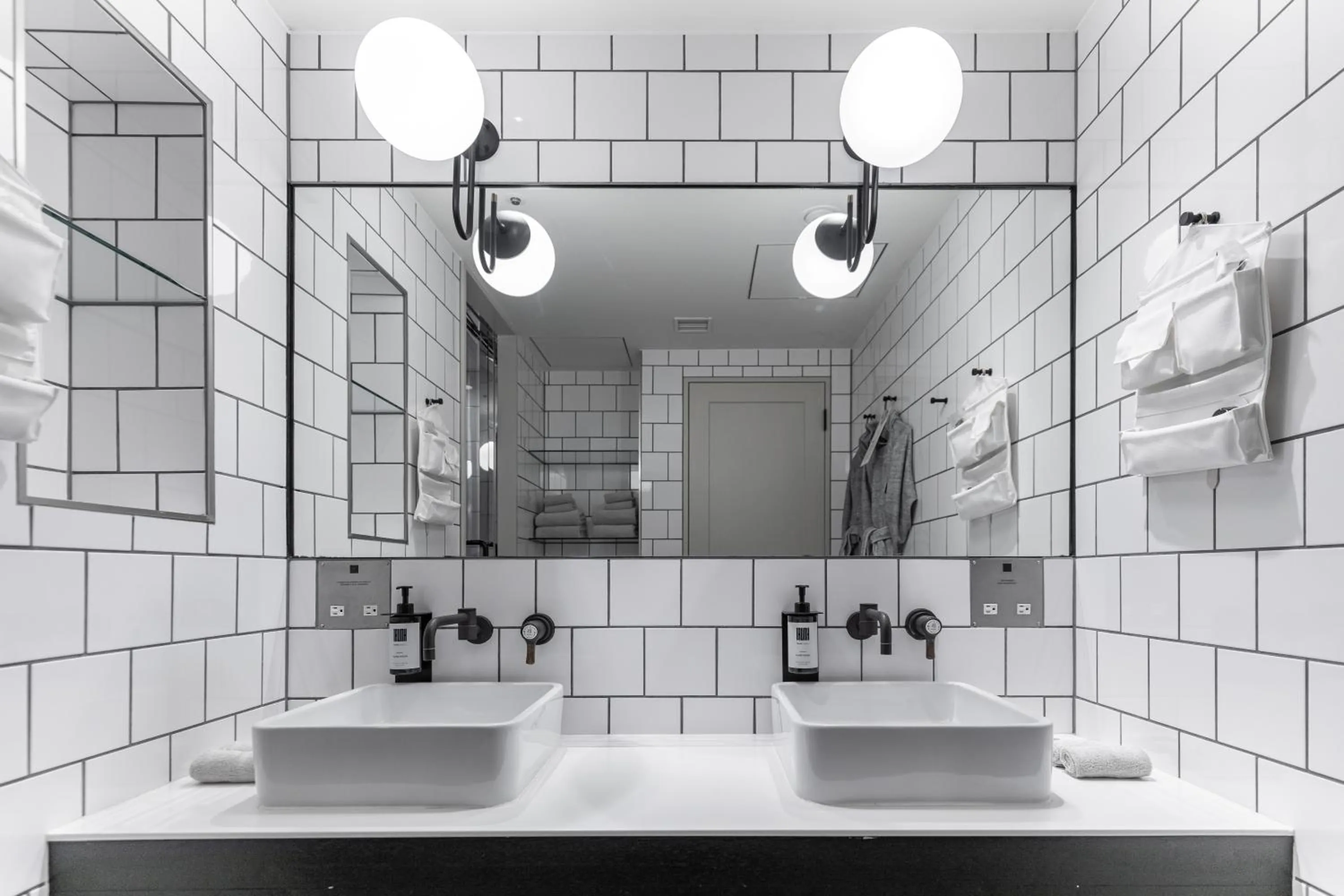 Bathroom in TRUNK (HOTEL)