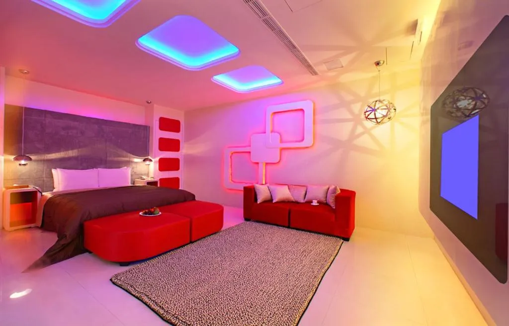 Bed in Le chateau Motel