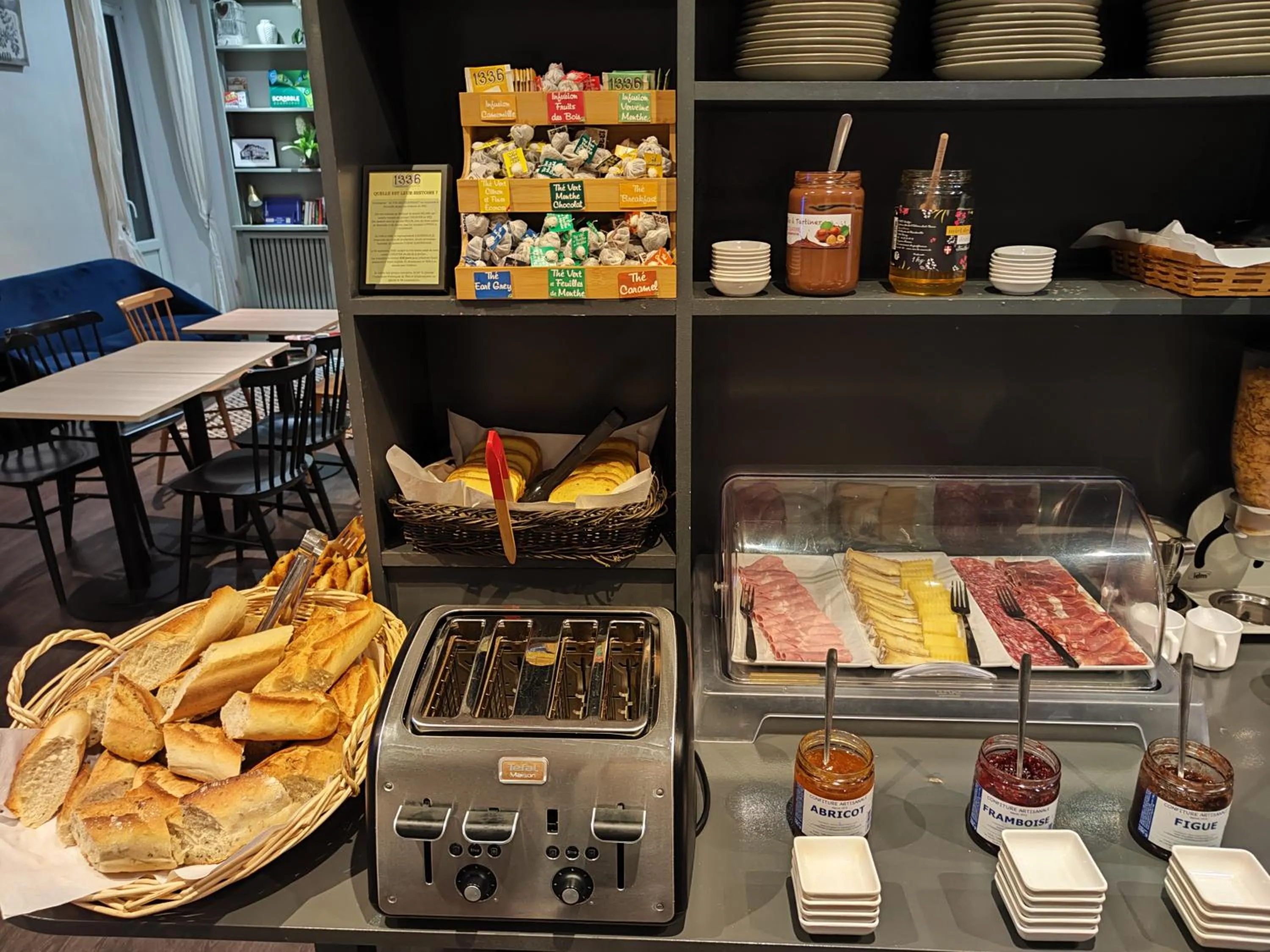 Breakfast in Hôtel des Alpes
