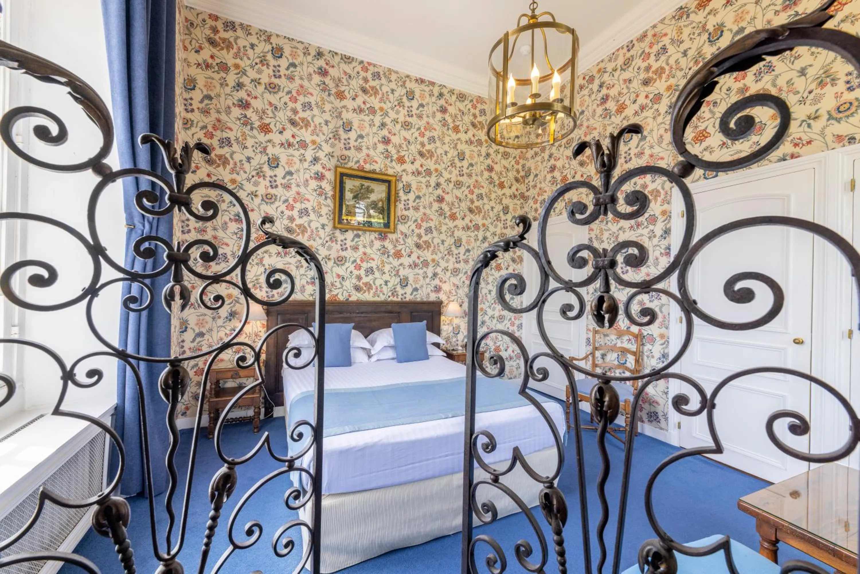 Bed in Château D'artigny