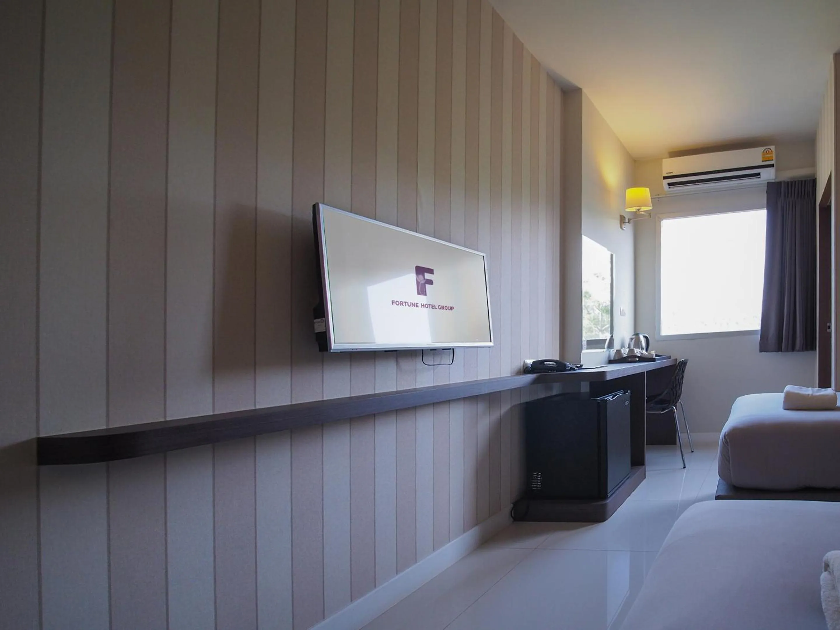 TV and multimedia, Bed in Fortune D Plus Hotel Khaoyai