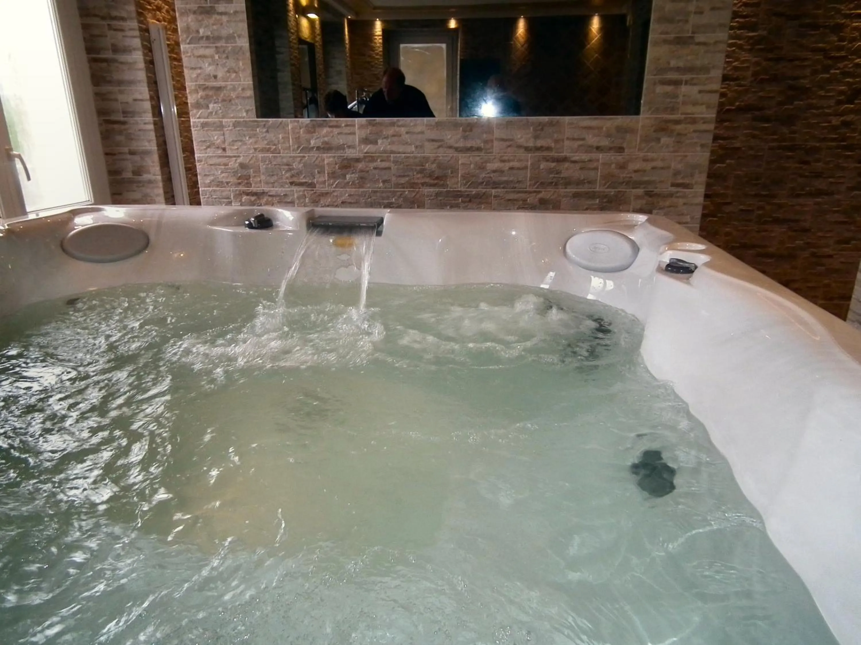 Hot Tub in Hotel Al Pelmo Wellness