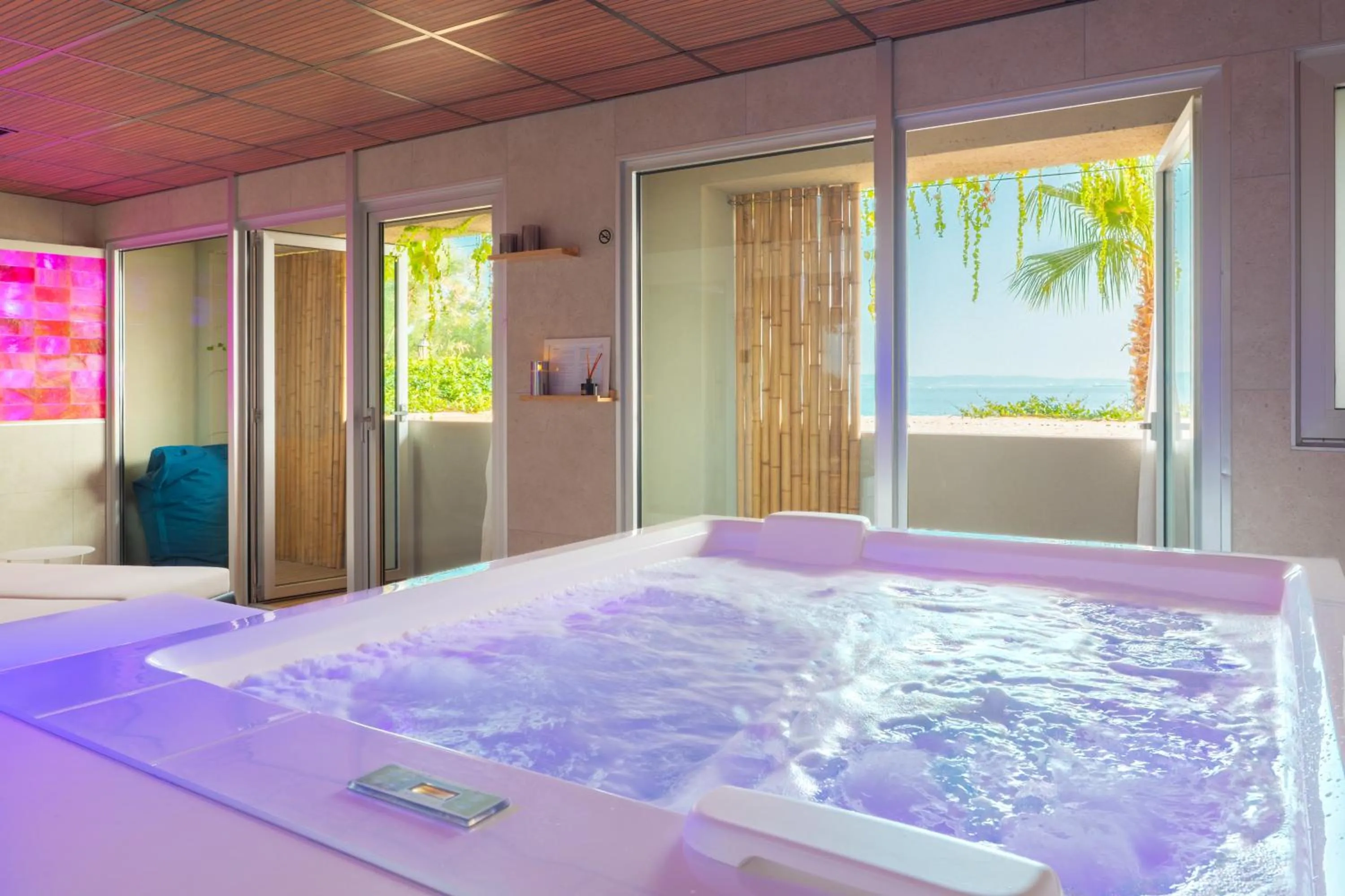 Hot Tub in Hotel Miramare - Adults Only con Private Spa