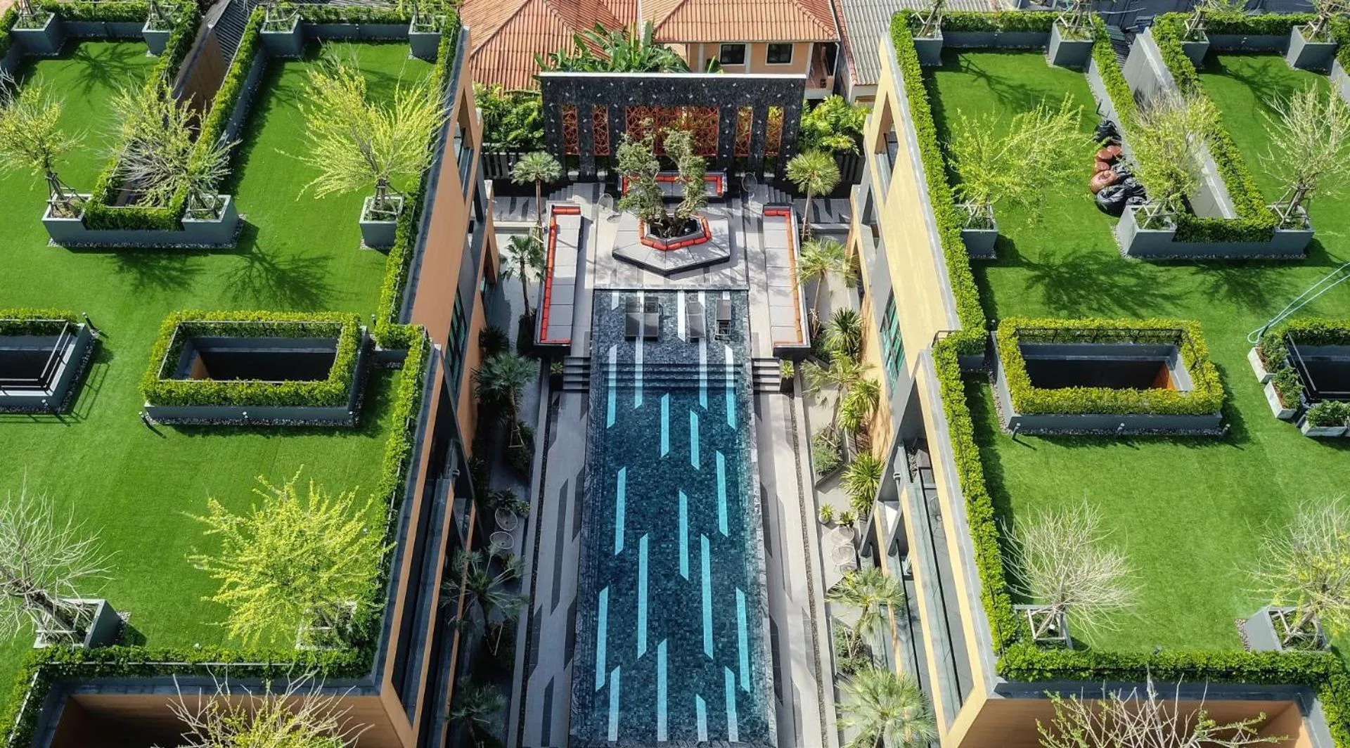 Swimming pool in Glam Habitat - SHA Extra Plus