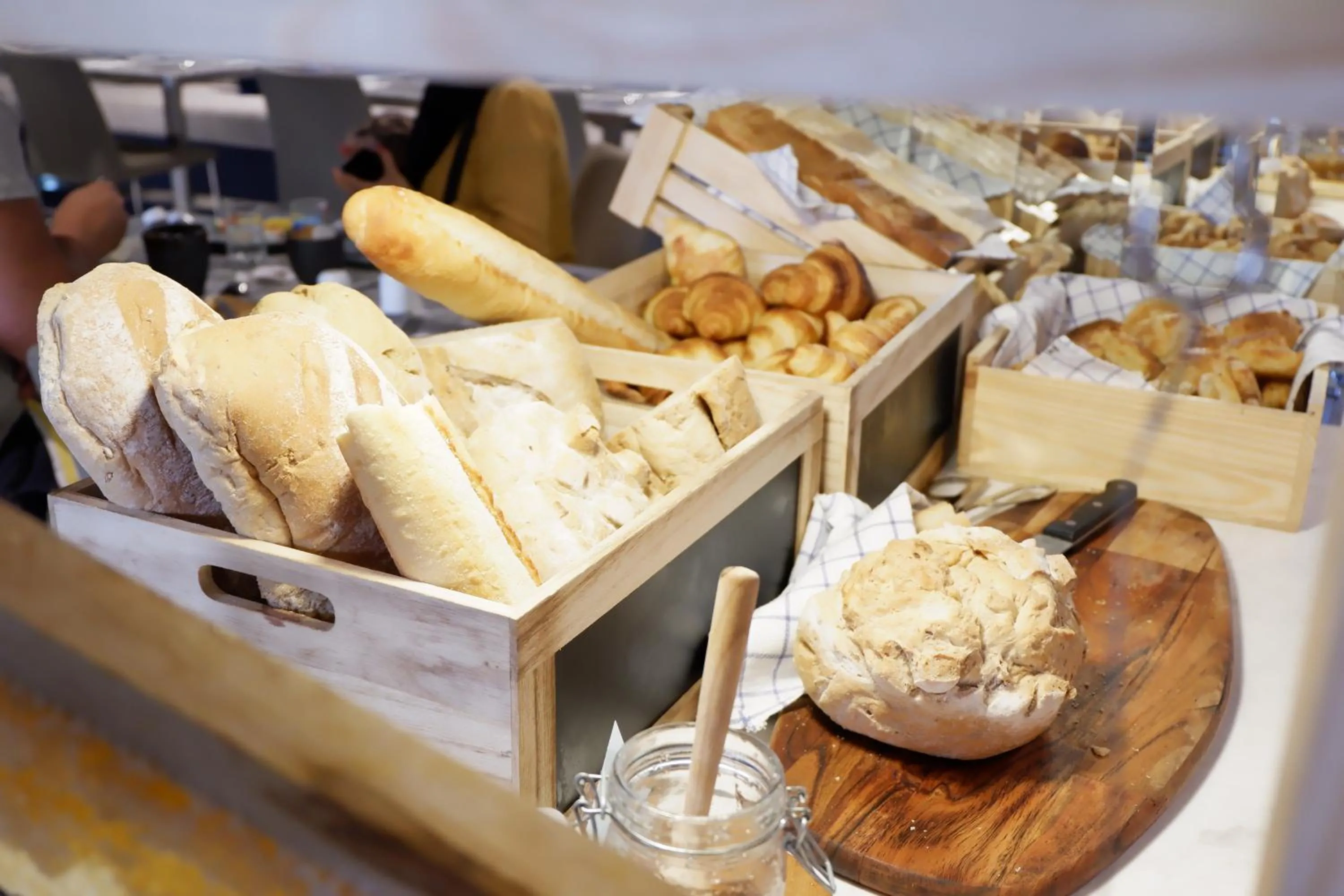 Buffet breakfast in Glam Habitat - SHA Extra Plus