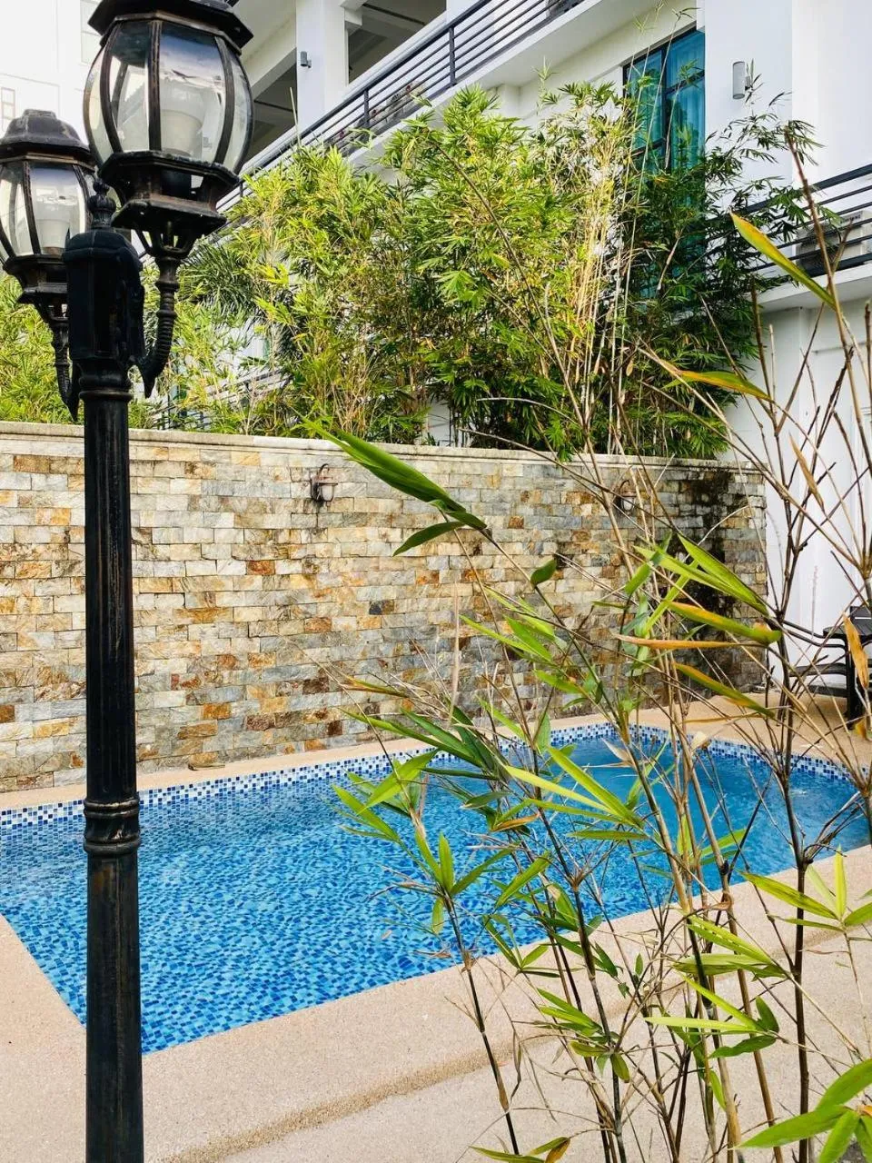 Pool view in Hotel Seoul