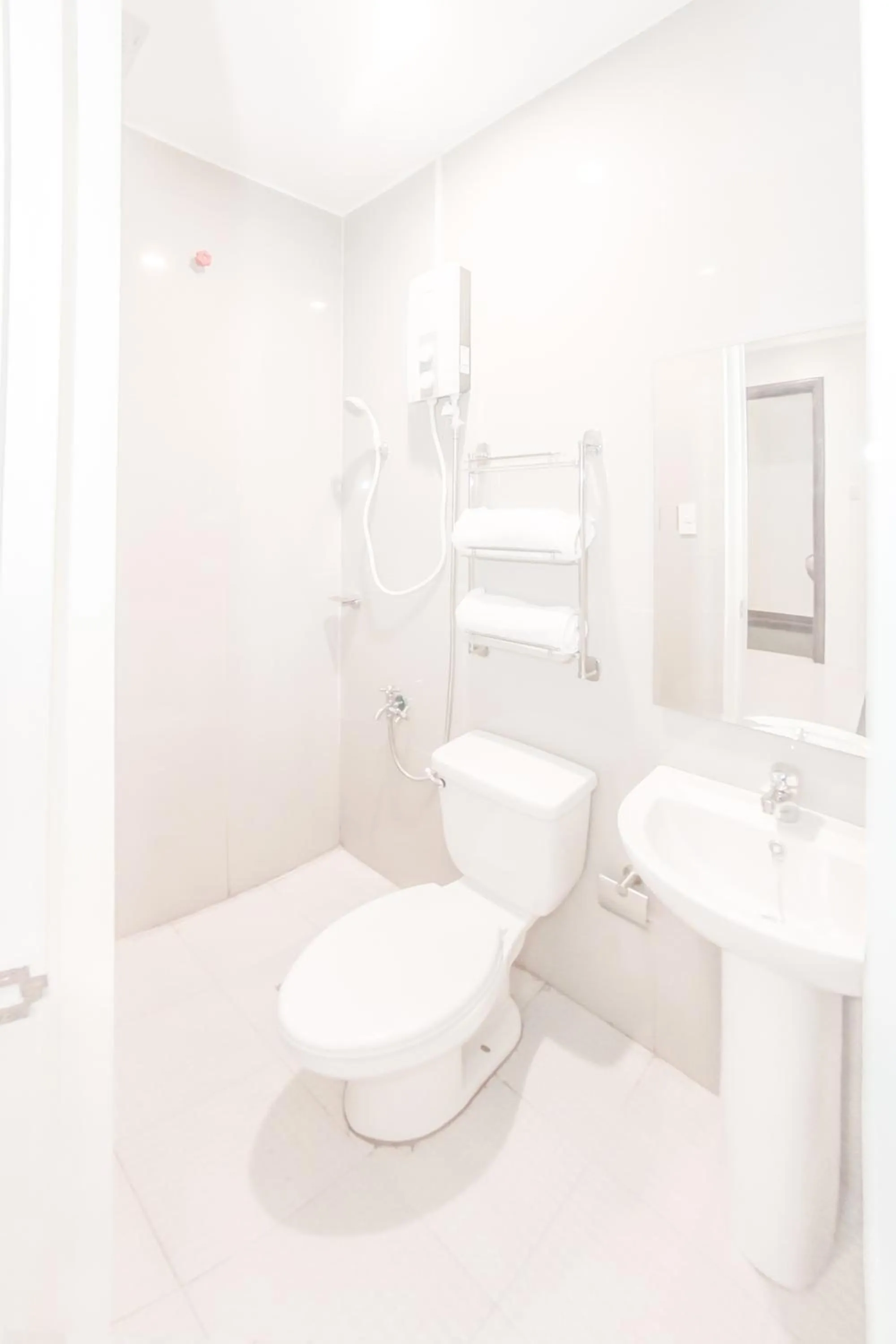 Bathroom in Verovino Suites