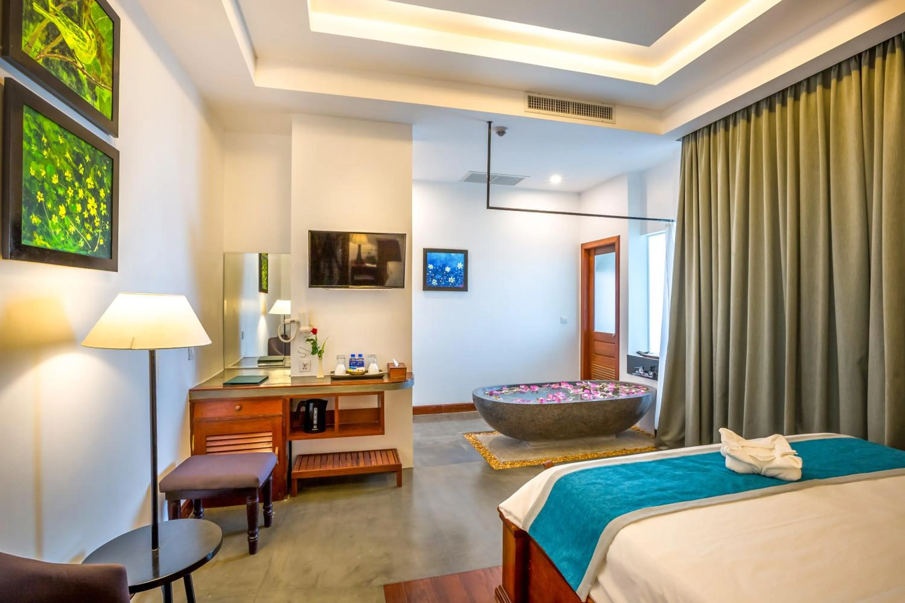 Bedroom, Bed in The Tito Suite Residence