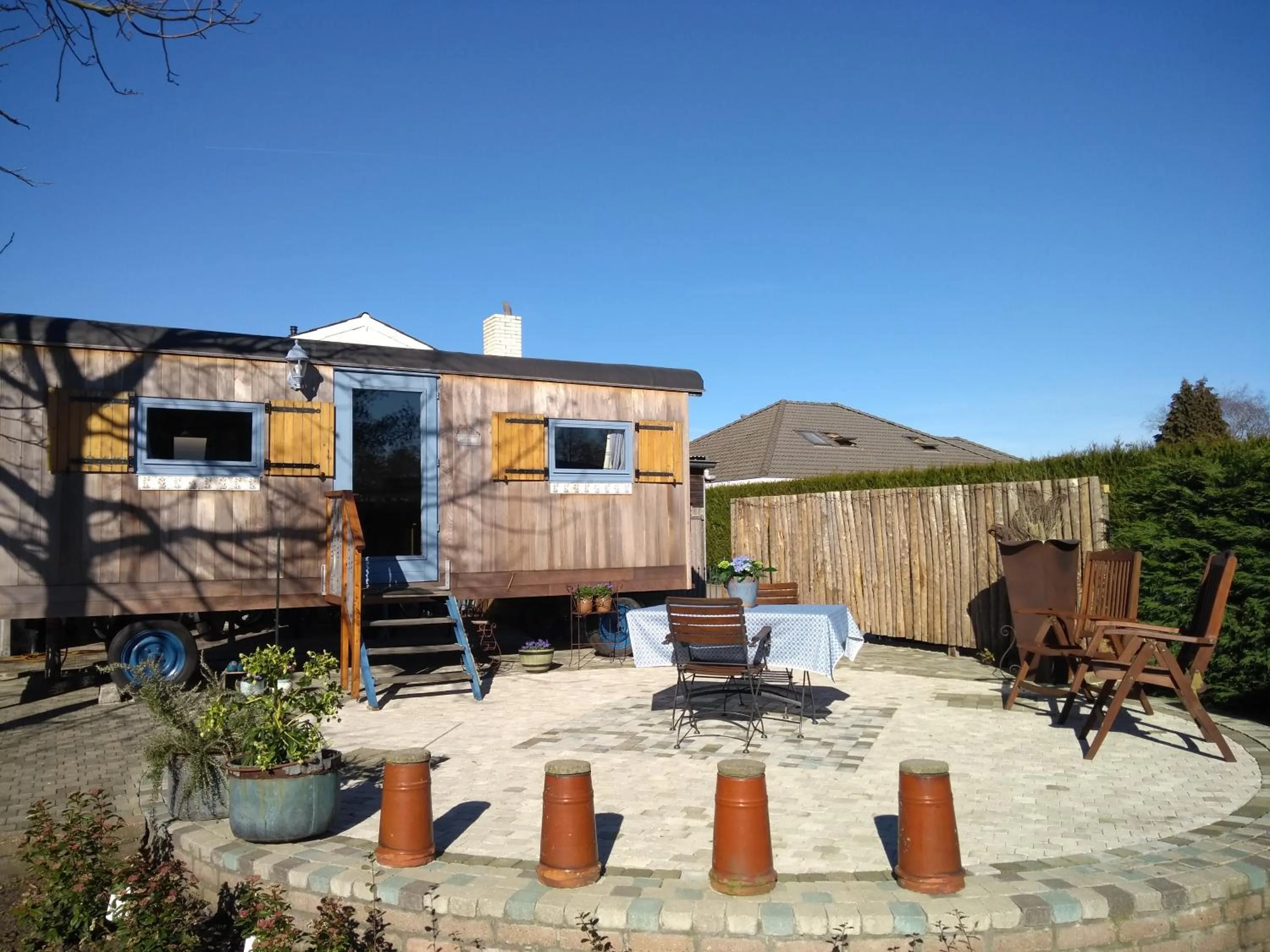 Property building in B&B Dream On Wheels