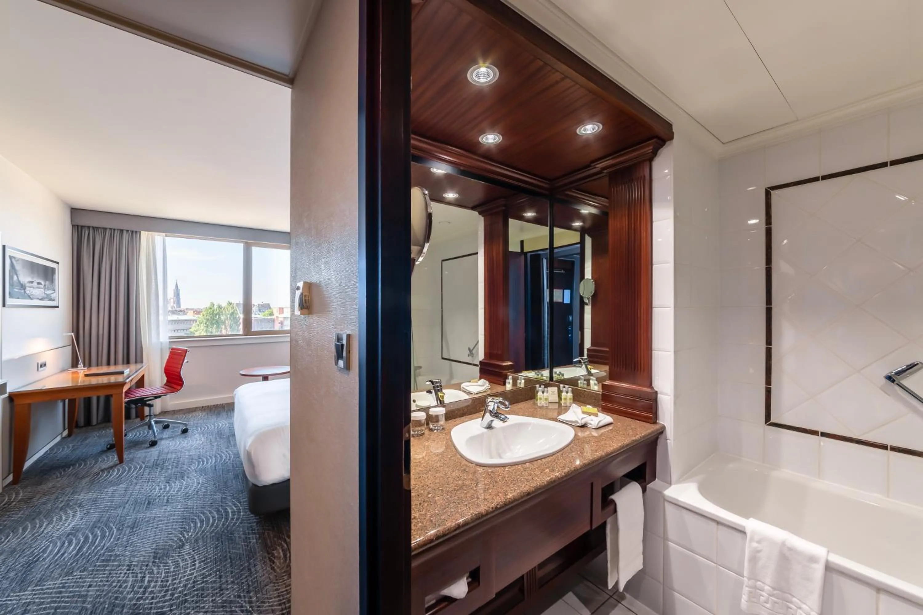 Bathroom in Hilton Strasbourg