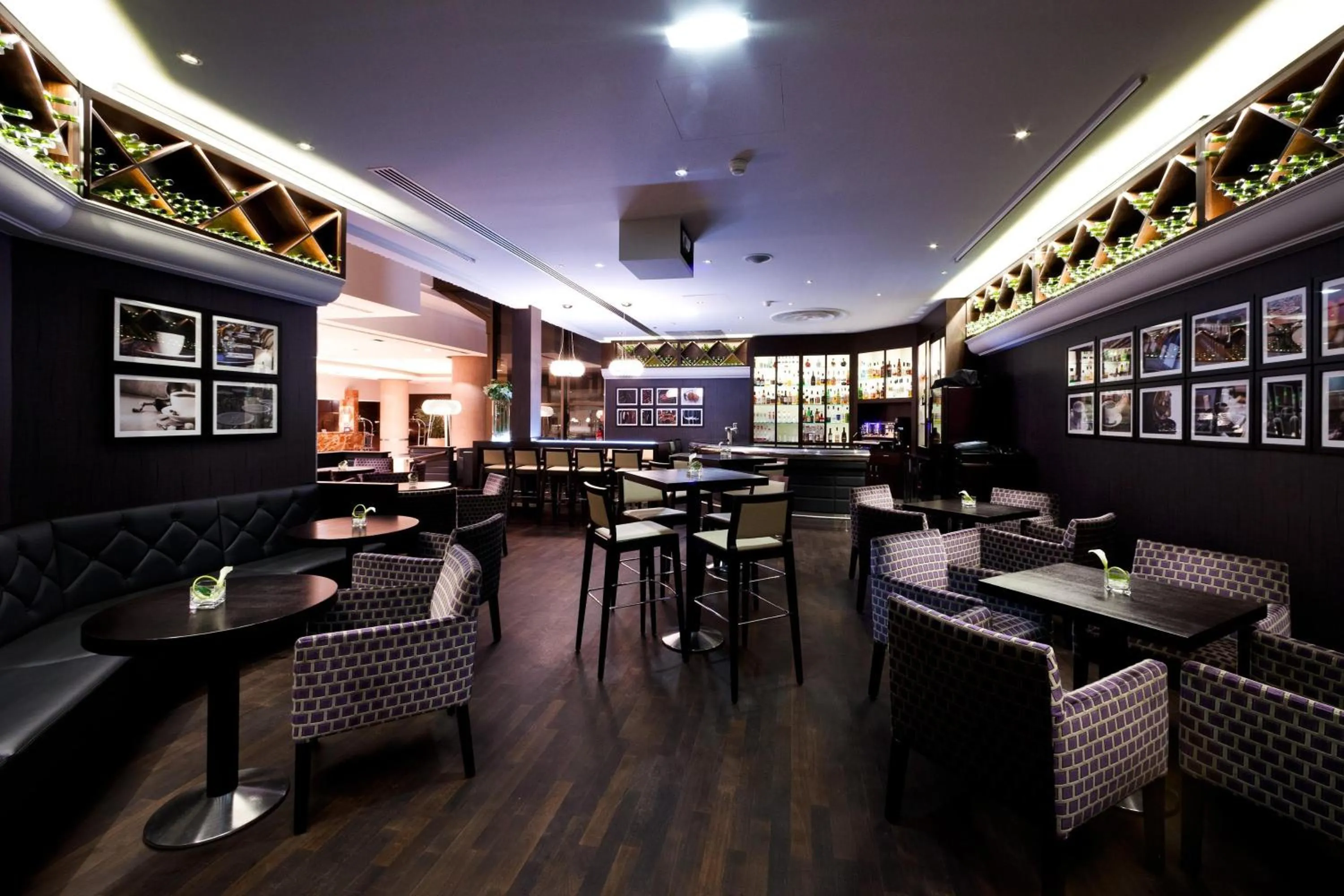 Lounge or bar in Hilton Strasbourg