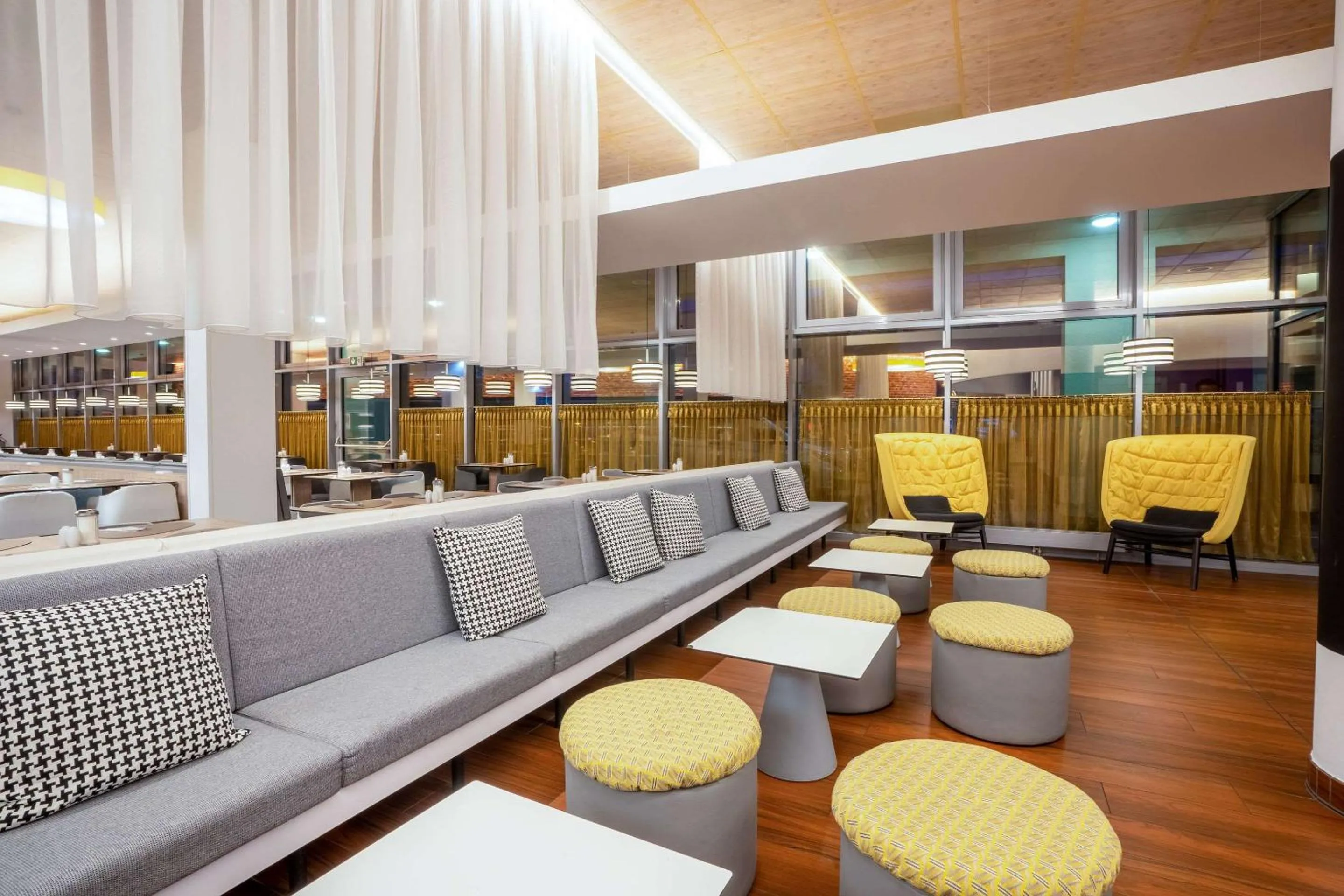 Lobby or reception in Hey Lou Hotel Frankfurt Airport