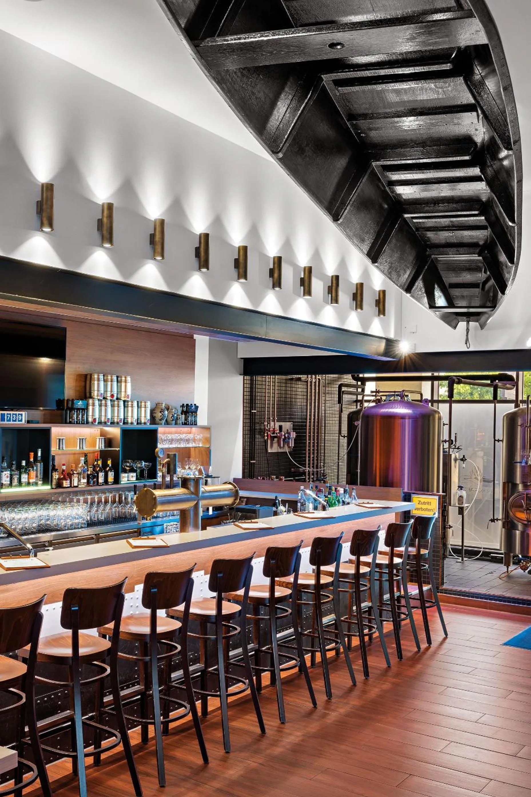 Restaurant/places to eat in Hey Lou Hotel Frankfurt Airport