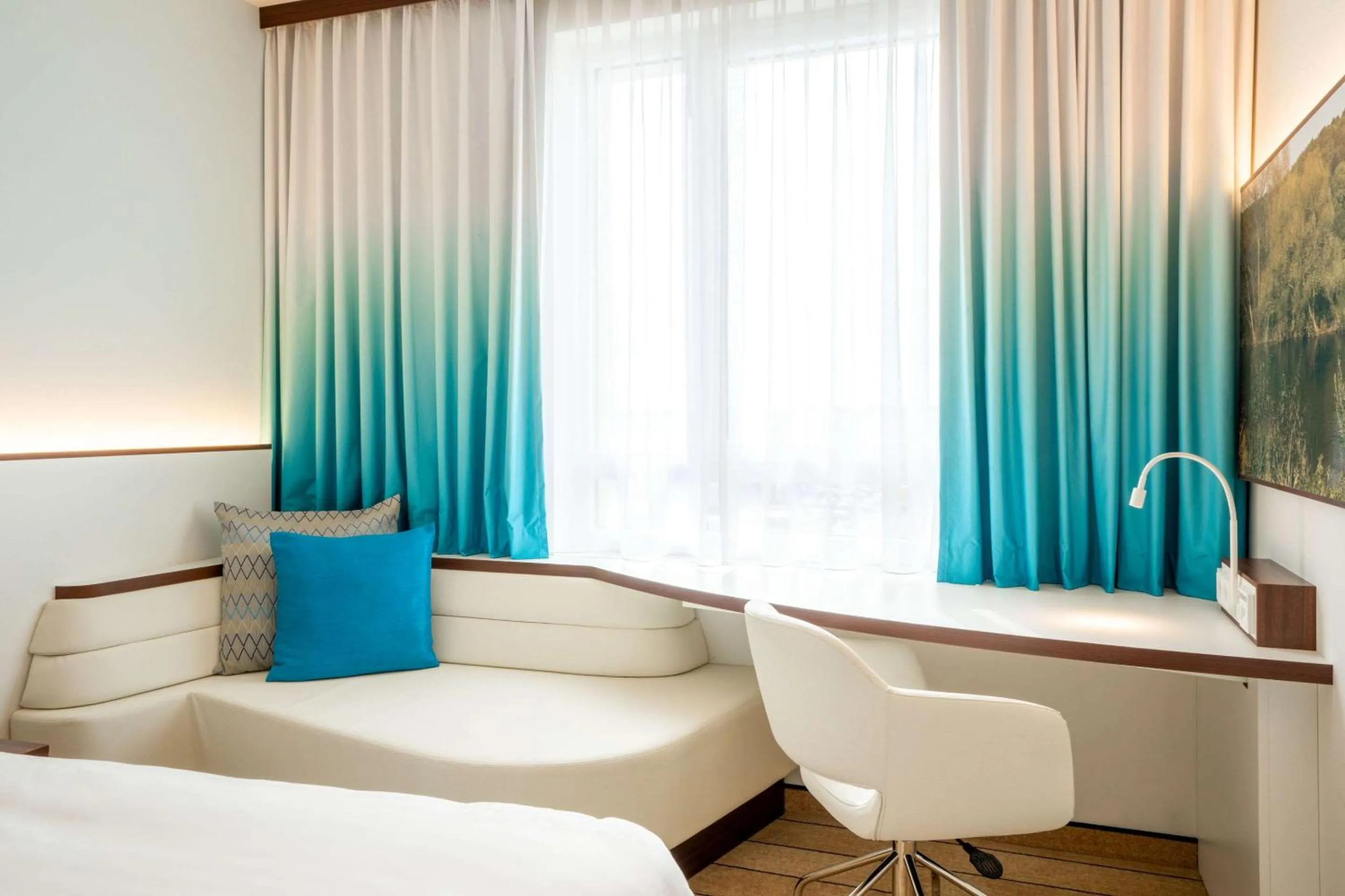 Photo of the whole room in Hey Lou Hotel Frankfurt Airport