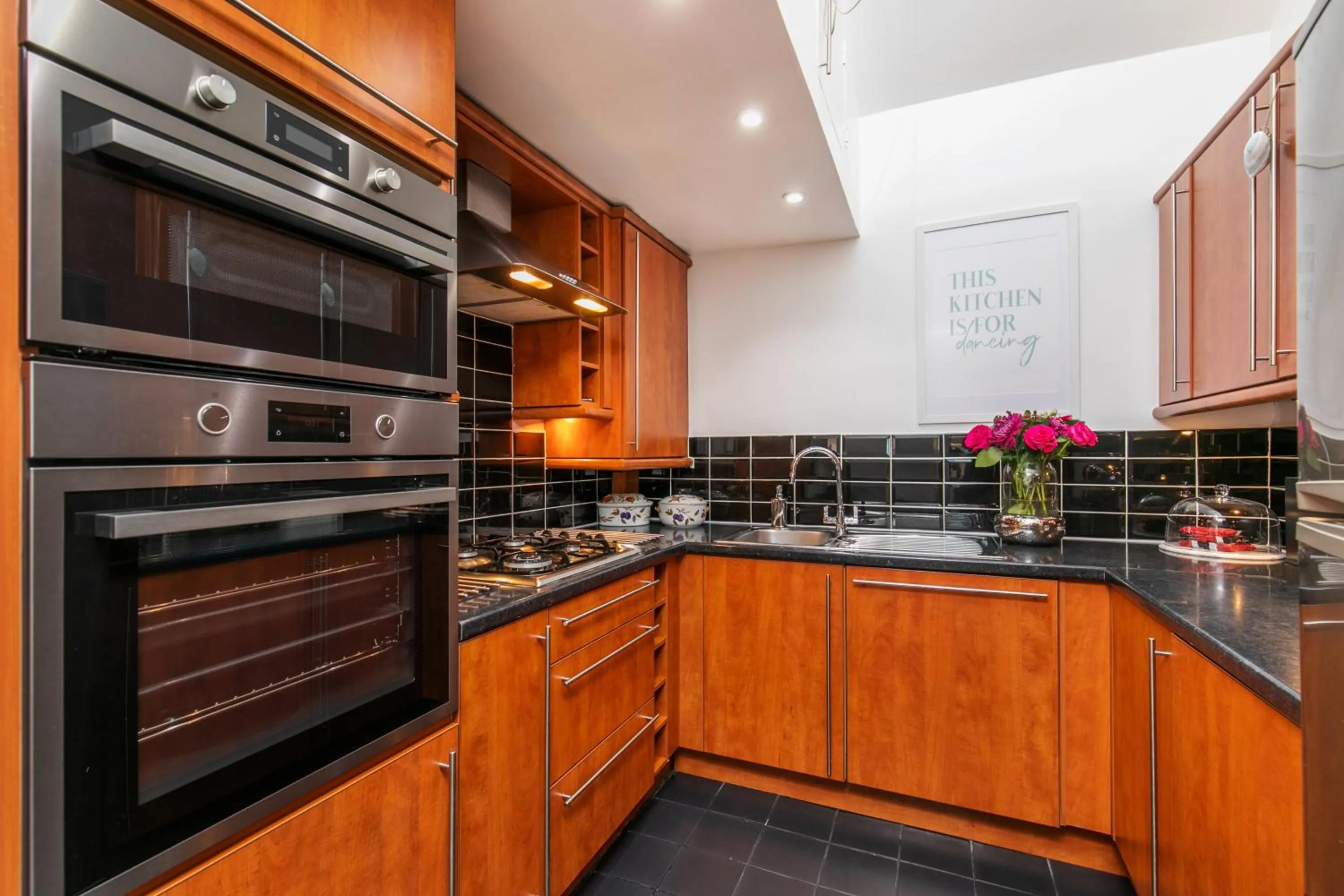 Kitchen or kitchenette in The Sky Penthouse