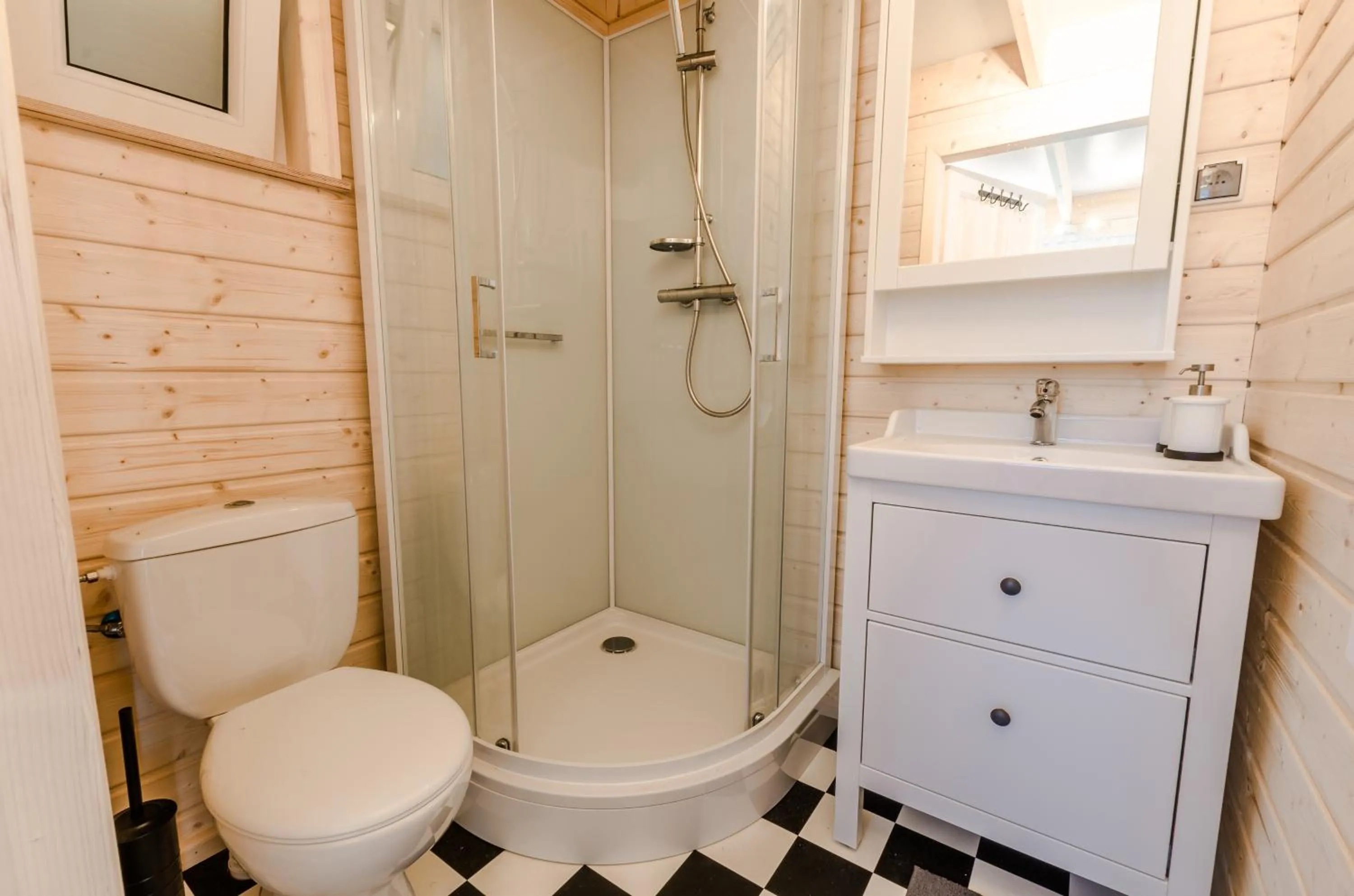 Willa Mycyny oraz domki