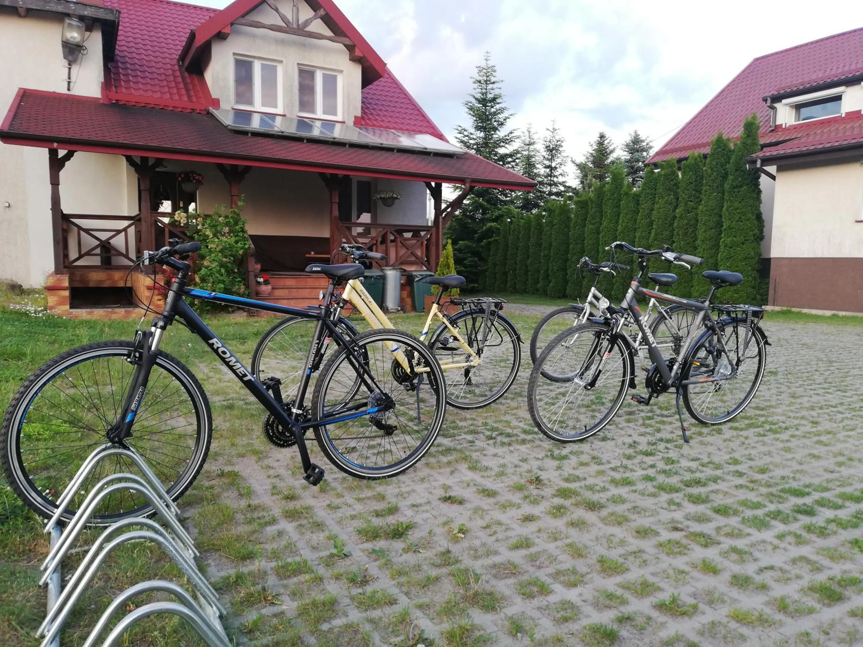 Cycling in Willa Mycyny oraz domki