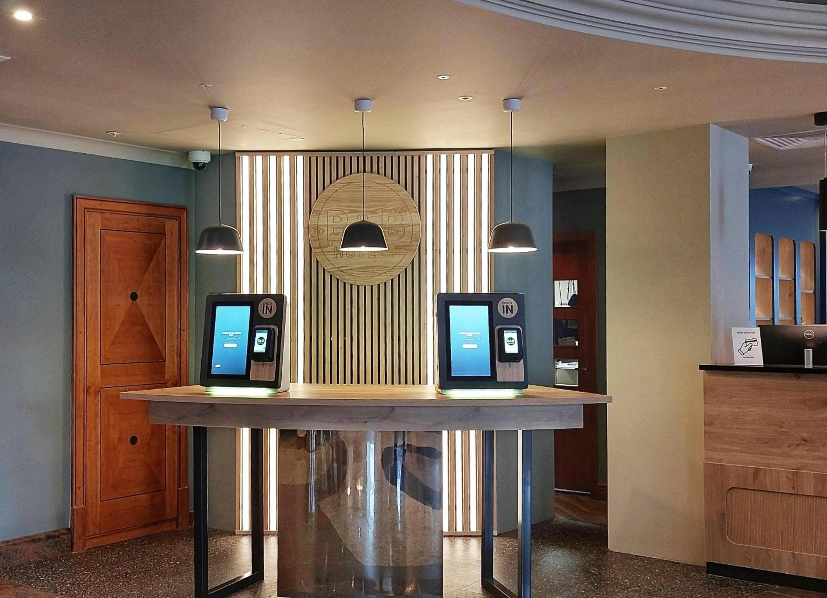 Lobby or reception in B&B HOTEL London Heathrow