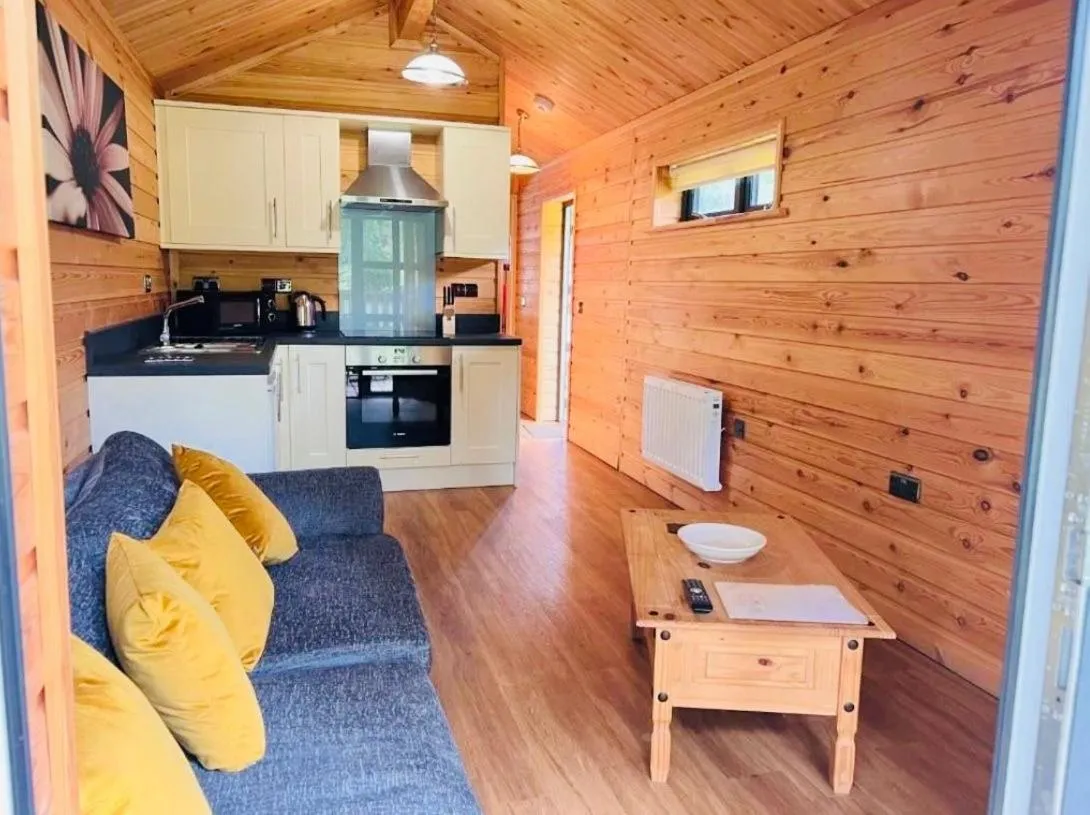 Woodlakes Park By Liv Retreats