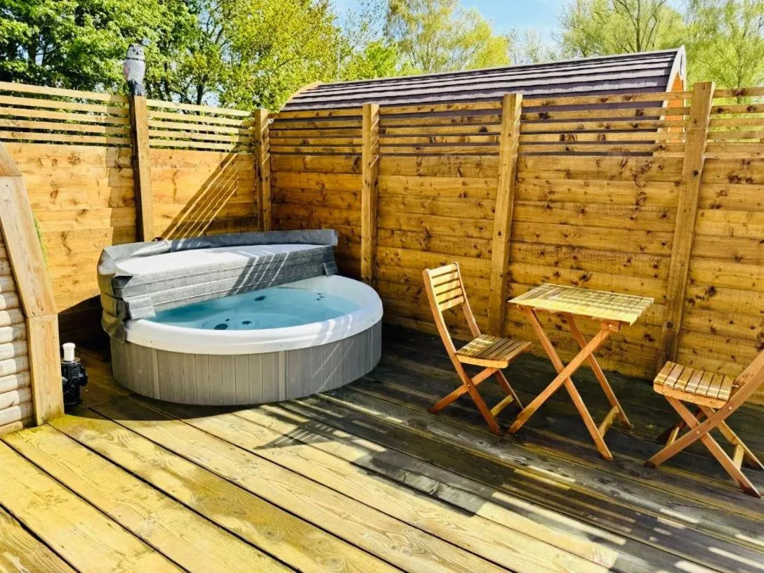 Woodlakes Park By Liv Retreats