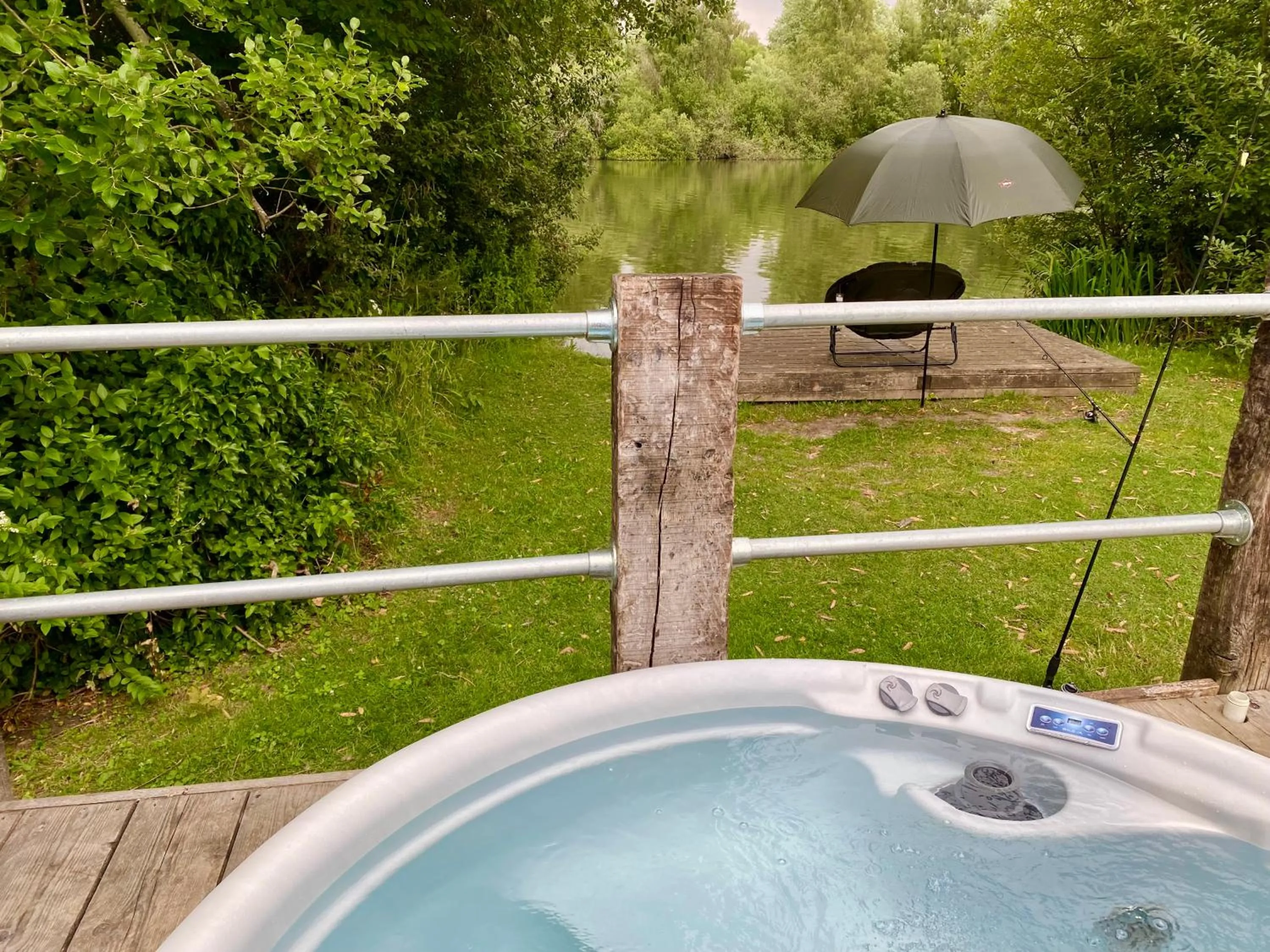 Woodlakes Park By Liv Retreats