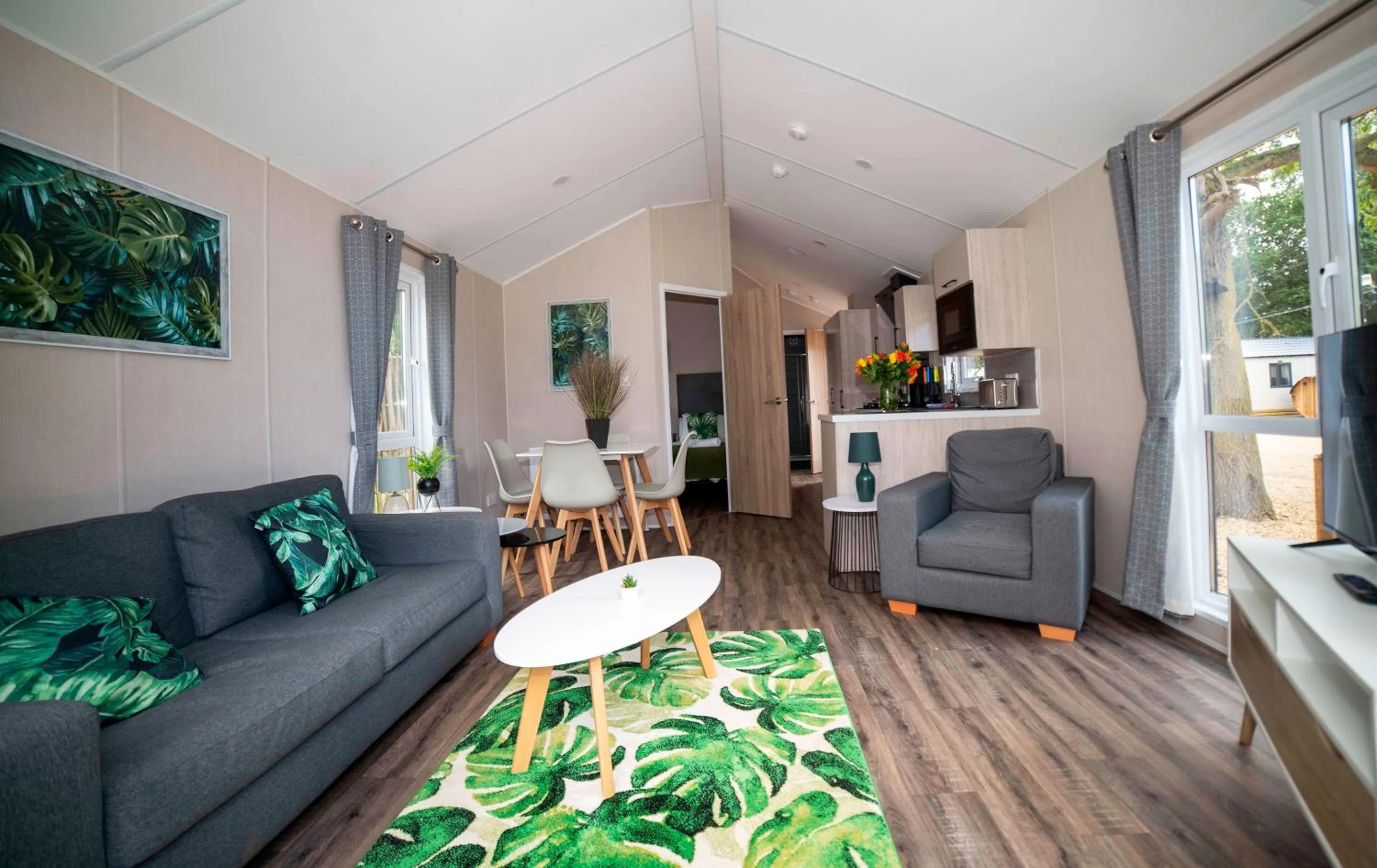 Living room in Woodlakes Park By Liv Retreats