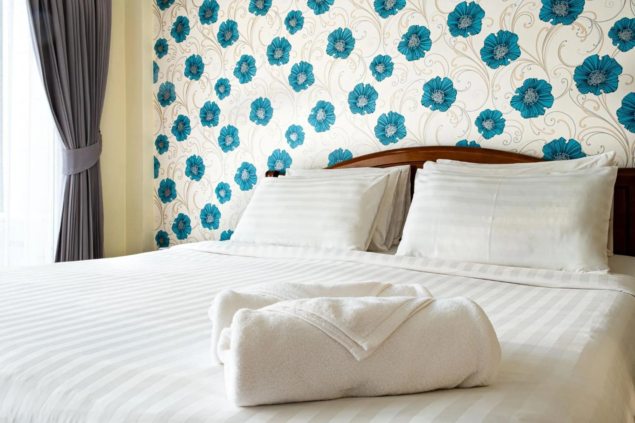 Bed in Alisa Krabi Hotel-SHA Plus