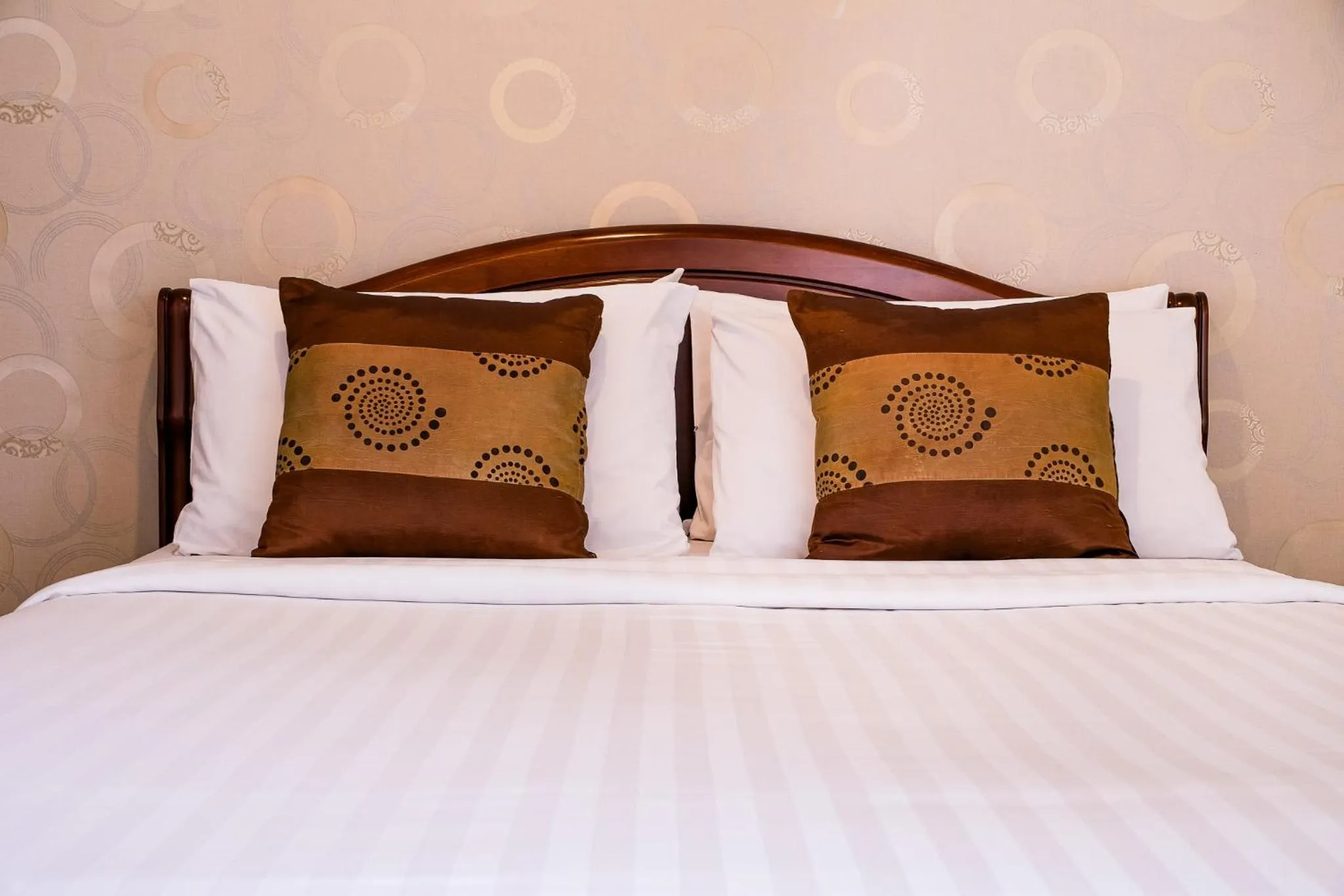 Bed in Alisa Krabi Hotel-SHA Plus