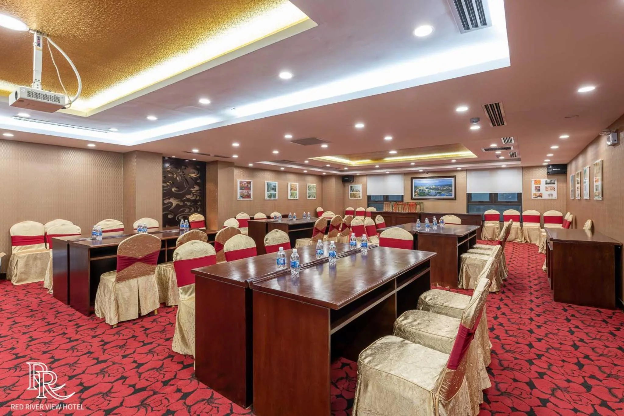Meeting/conference room in Red River View Hotel