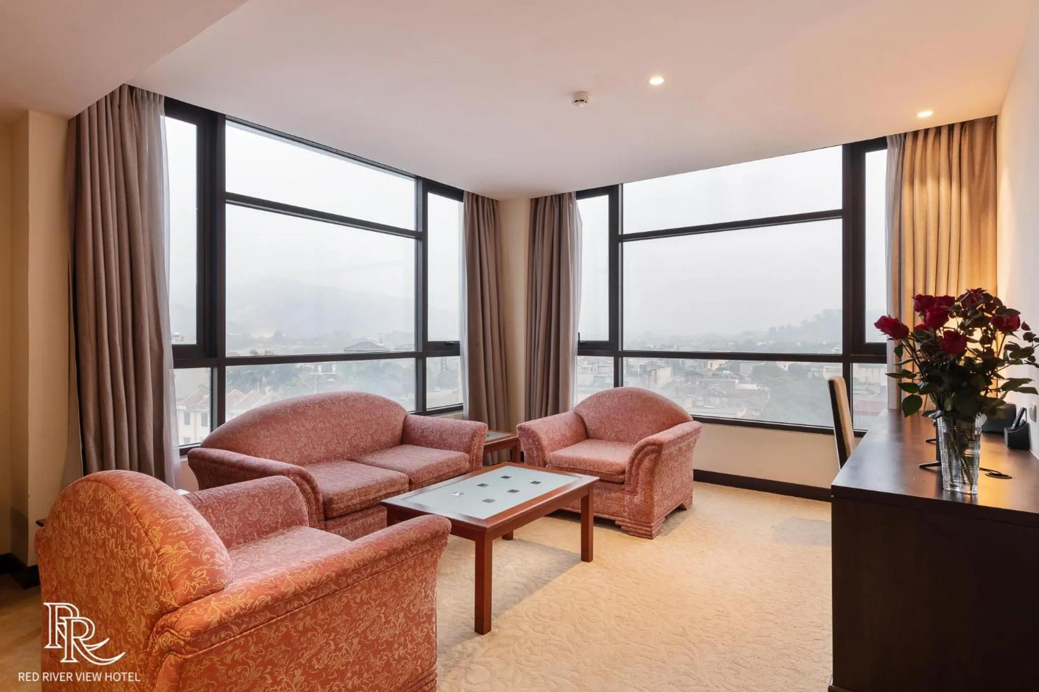 Shower in Red River View Hotel