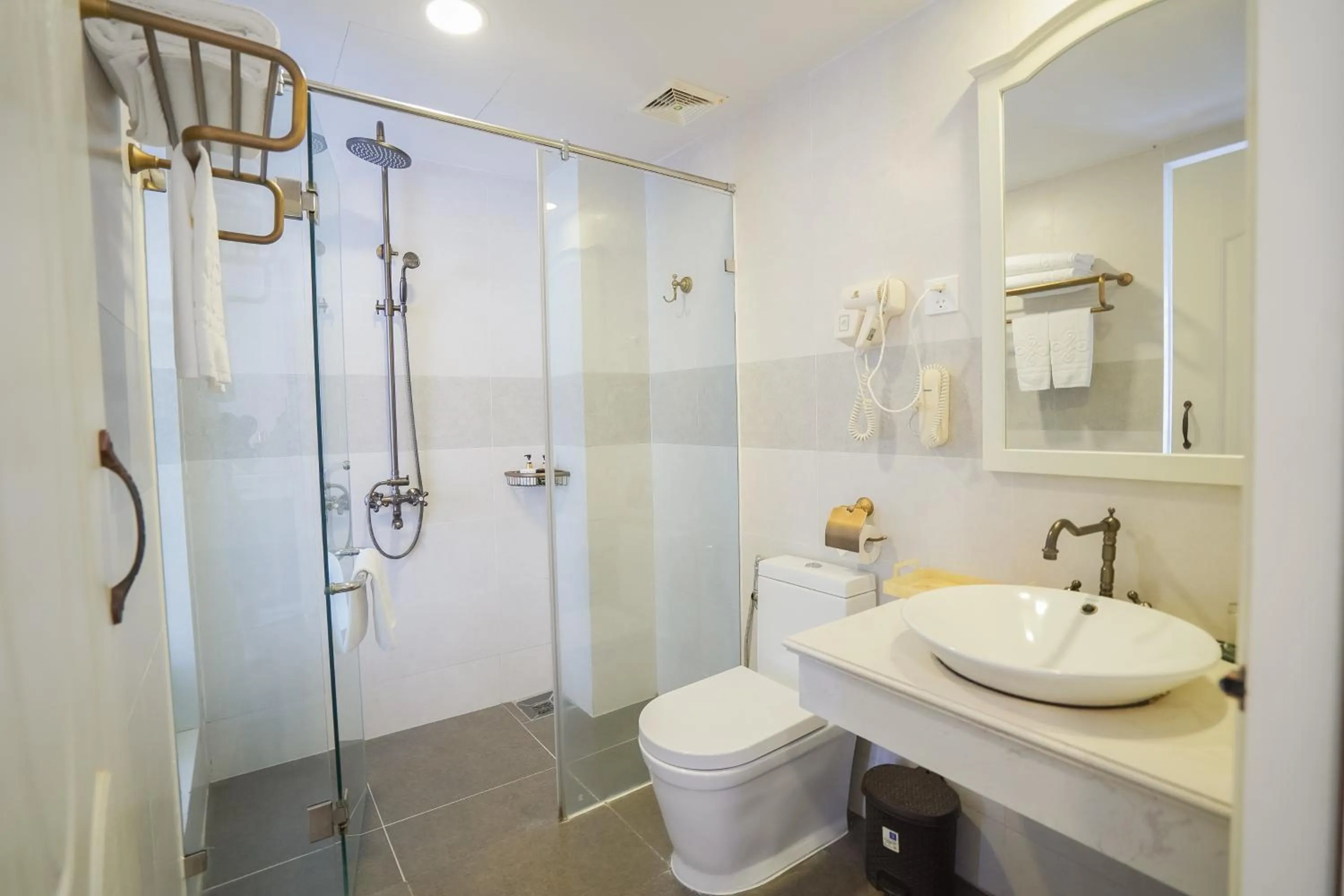Bathroom in Isena Nha Trang Hotel
