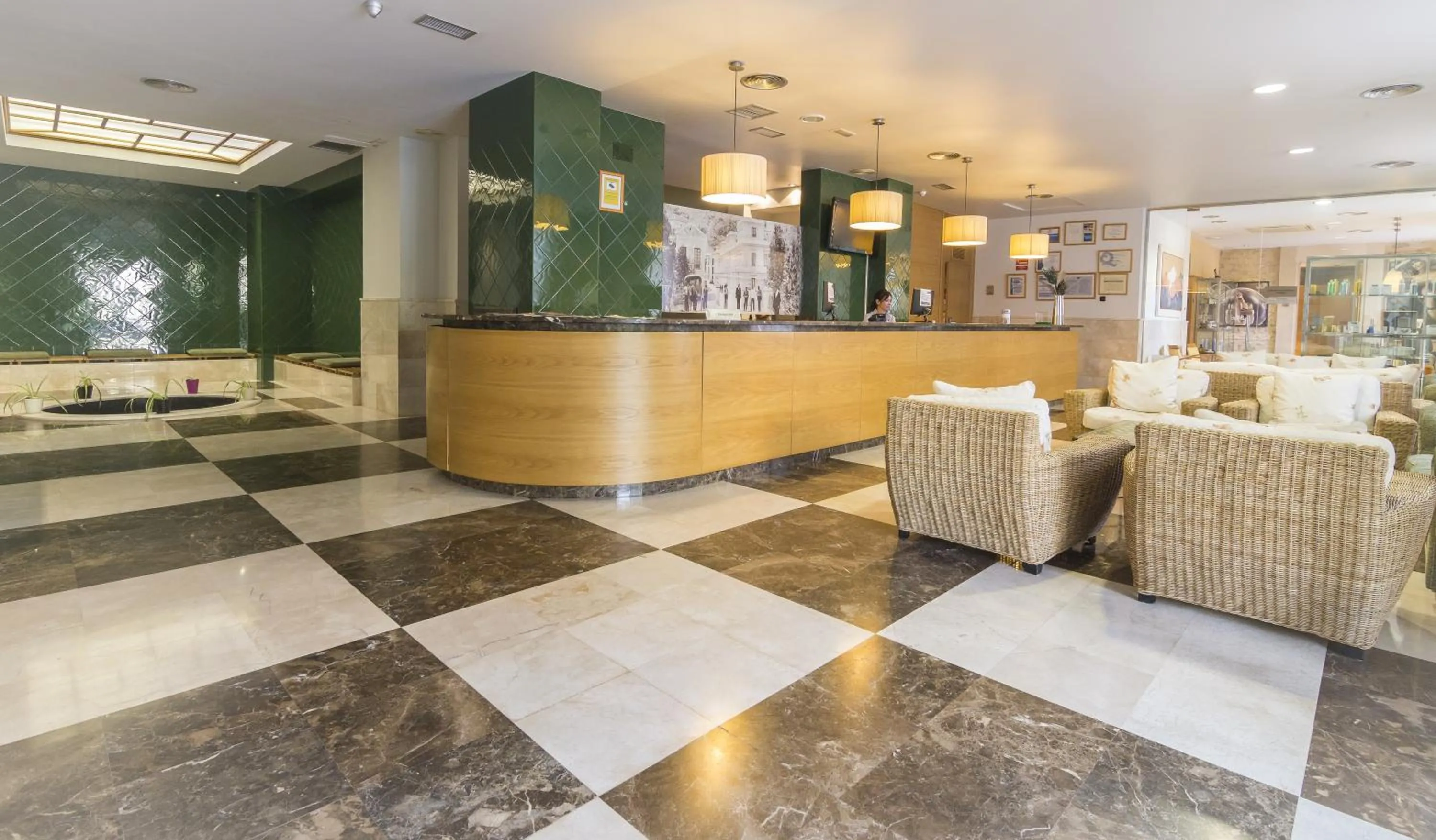 Lobby or reception in Balneario de Archena - Hotel Levante