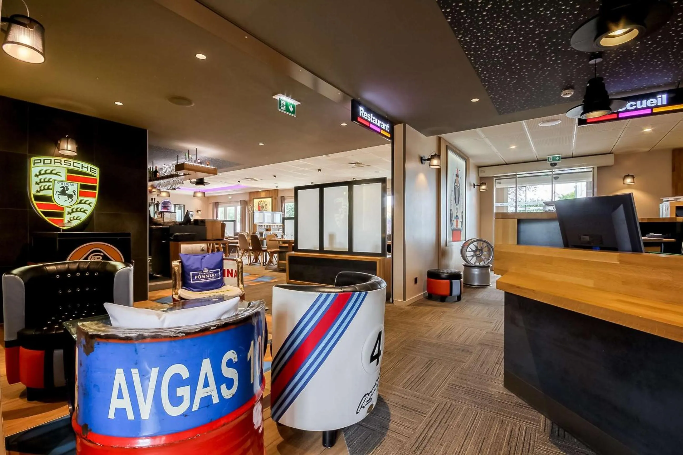 Lobby or reception in Brit Hotel Le Cottage Le Mans Sud