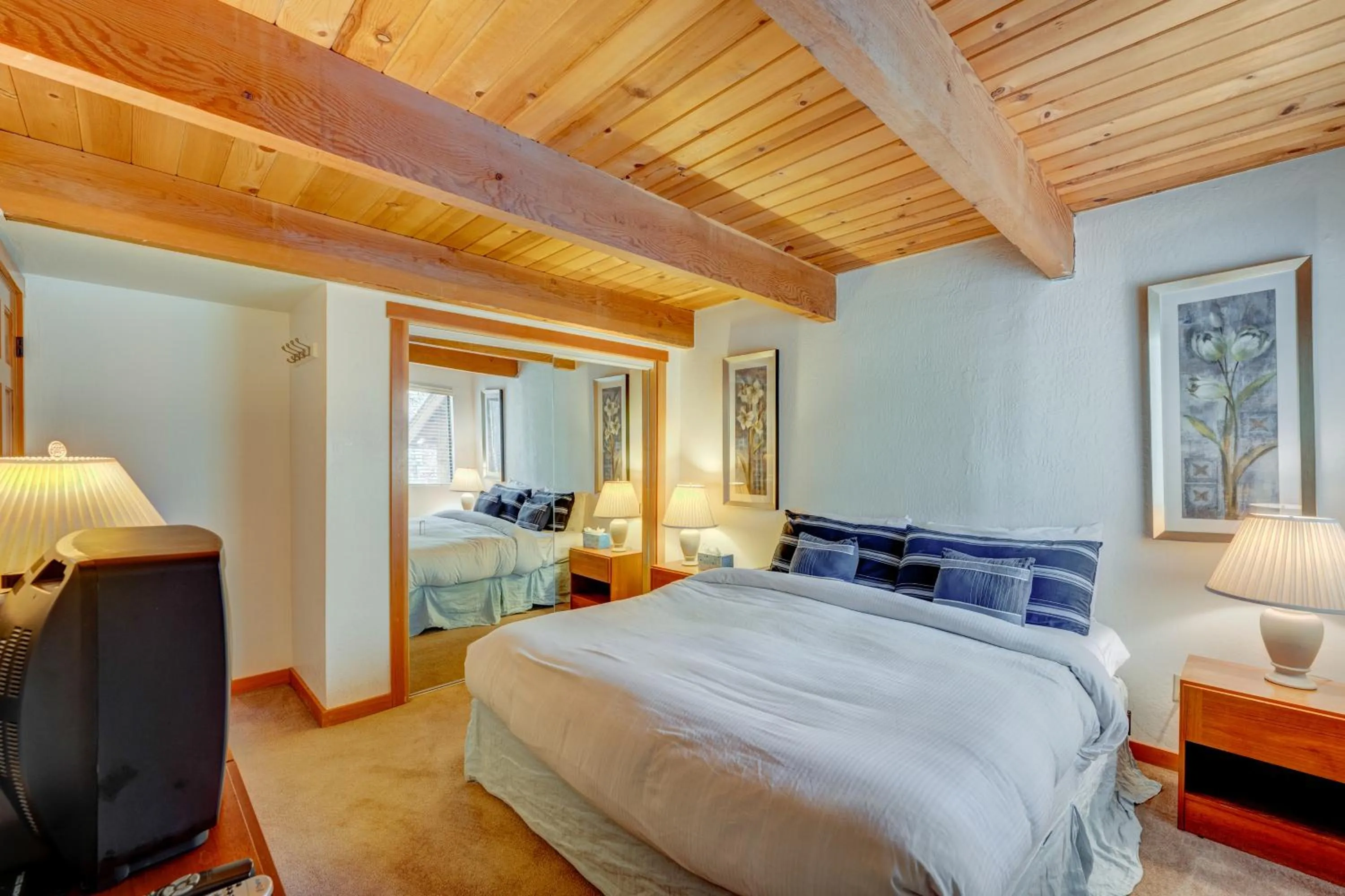 Bed in Beaver Pond Northstar Luxury Chalet with Hot Tub