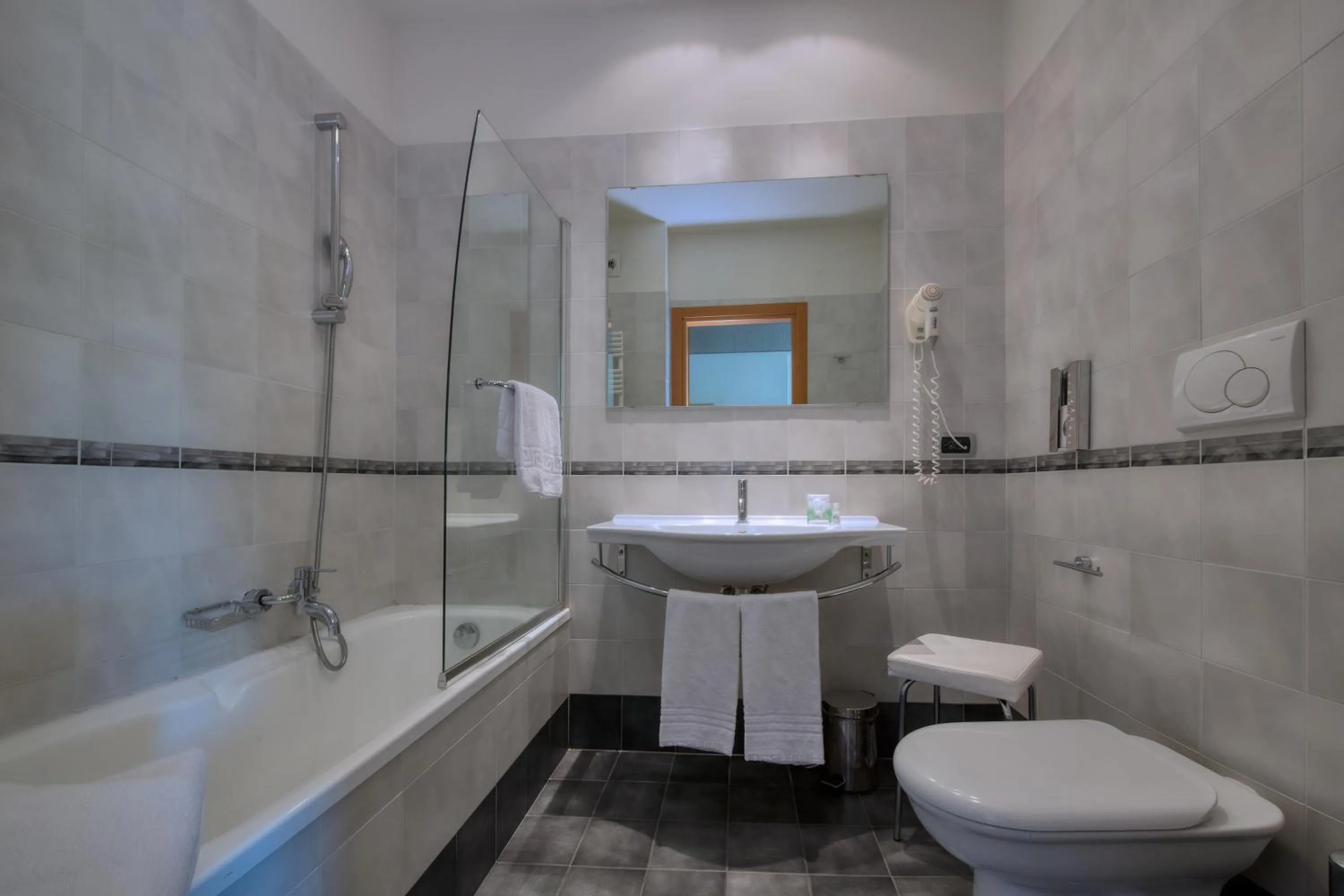 Bathroom in B&B HOTEL Mondovì