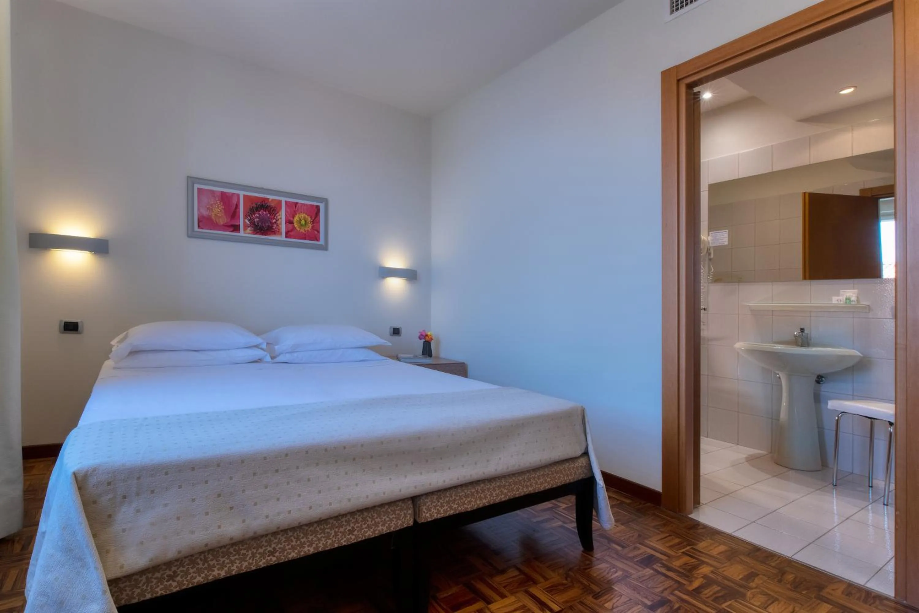 Photo of the whole room, Bed in B&B HOTEL Mondovì