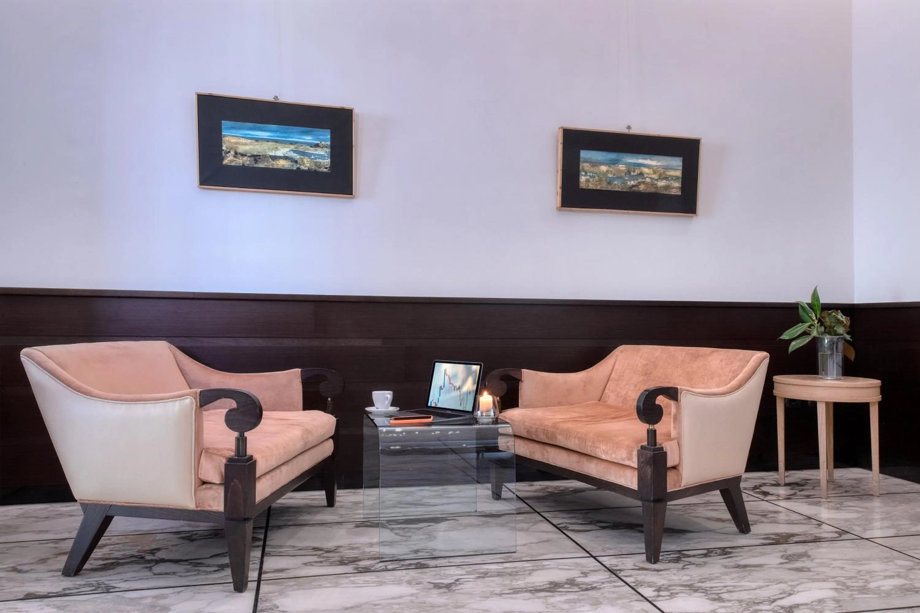 Seating area in B&B HOTEL Mondovì