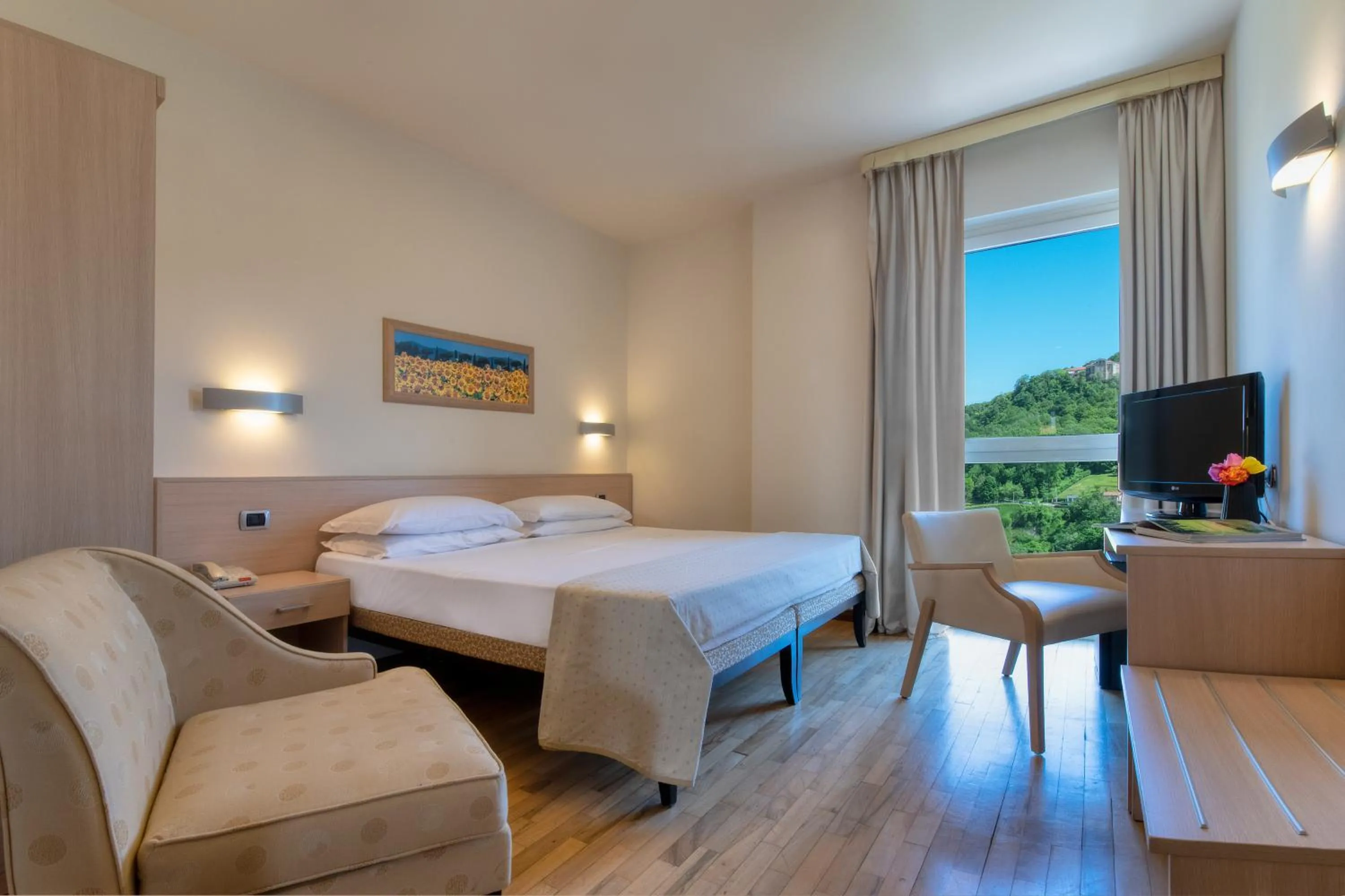 Photo of the whole room, Bed in B&B HOTEL Mondovì