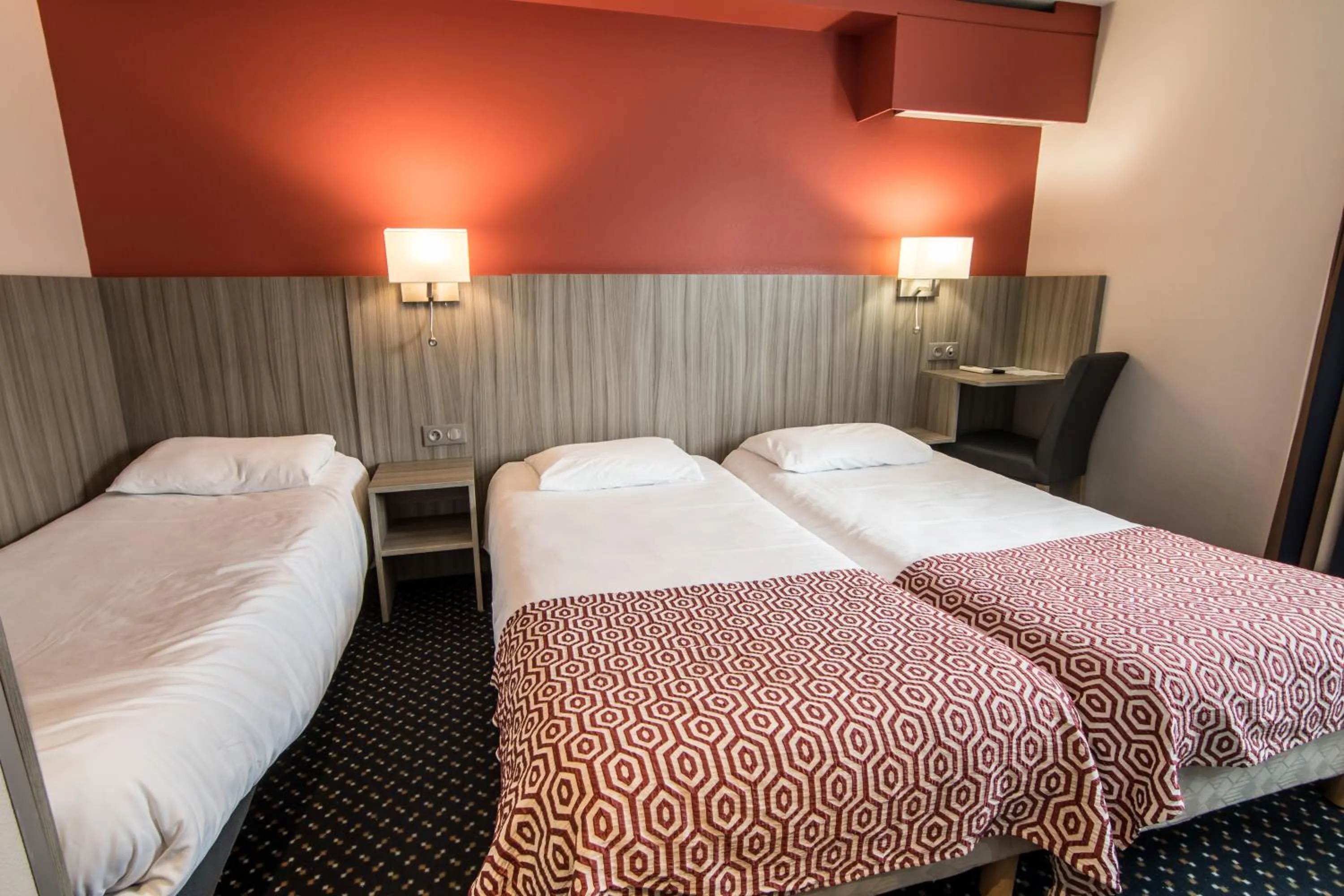 Bed in Brit Hotel Confort Foix