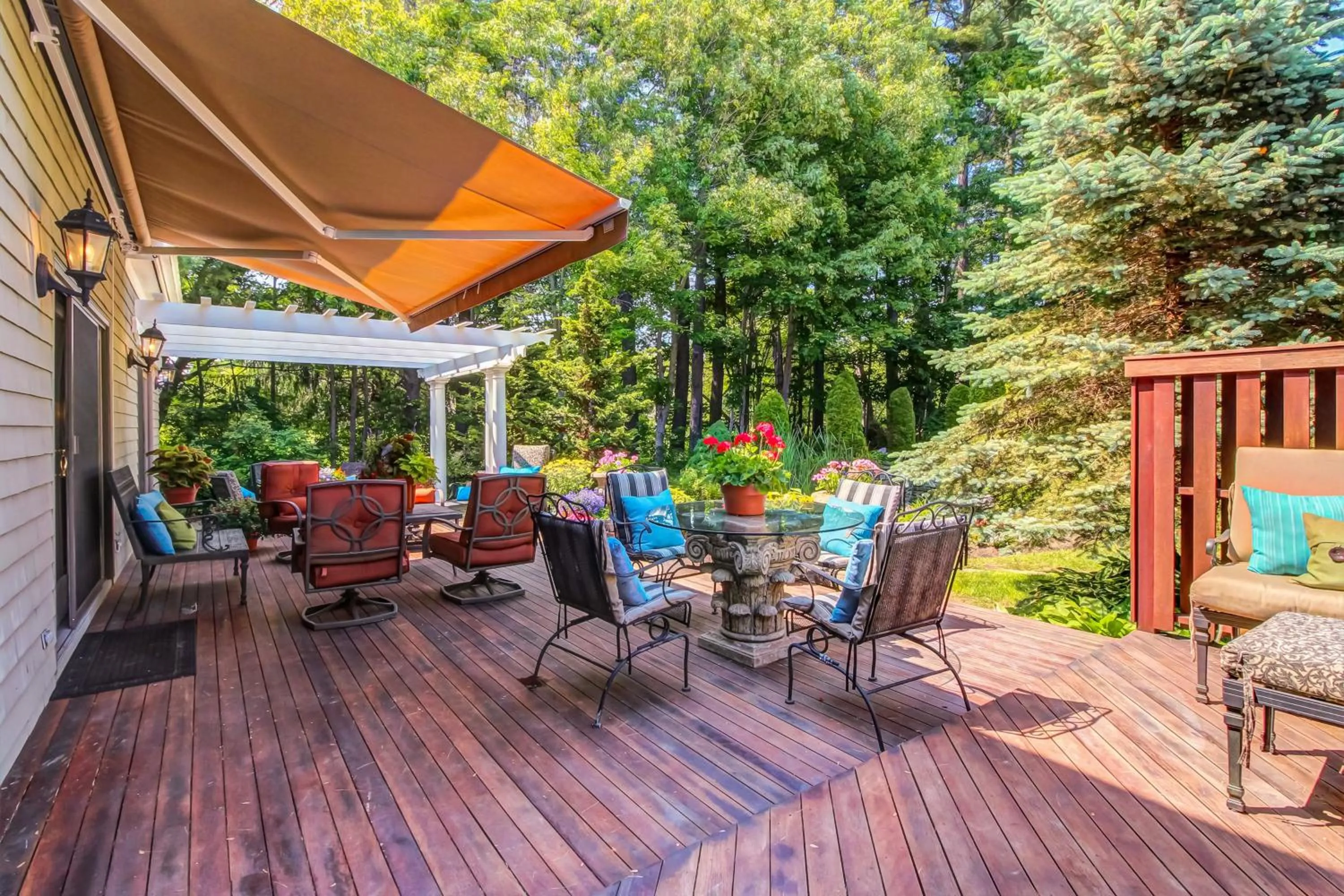 Grandeur On The Green