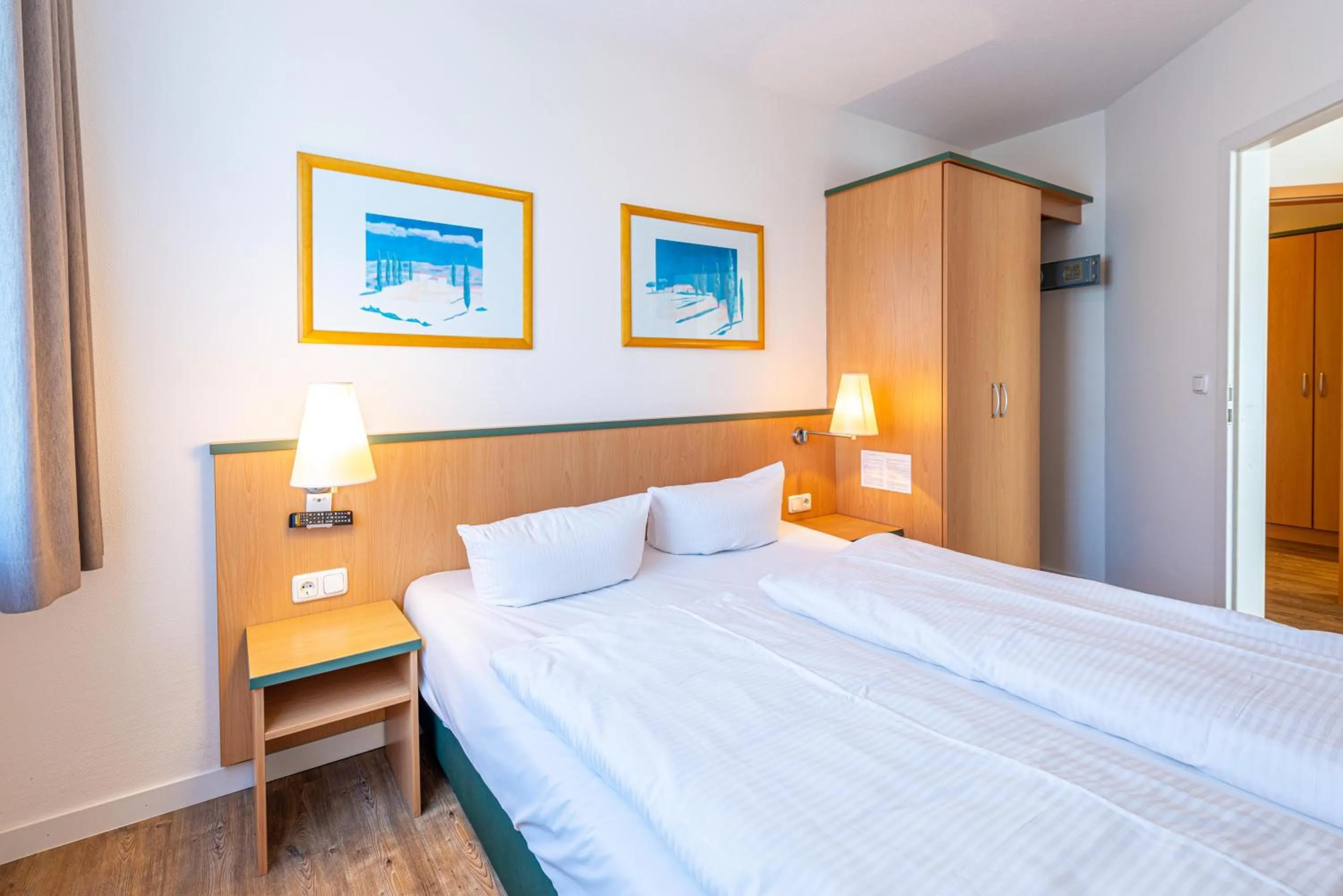 Photo of the whole room, Bed in Am Weststrand Apartmenthaus Waldeck