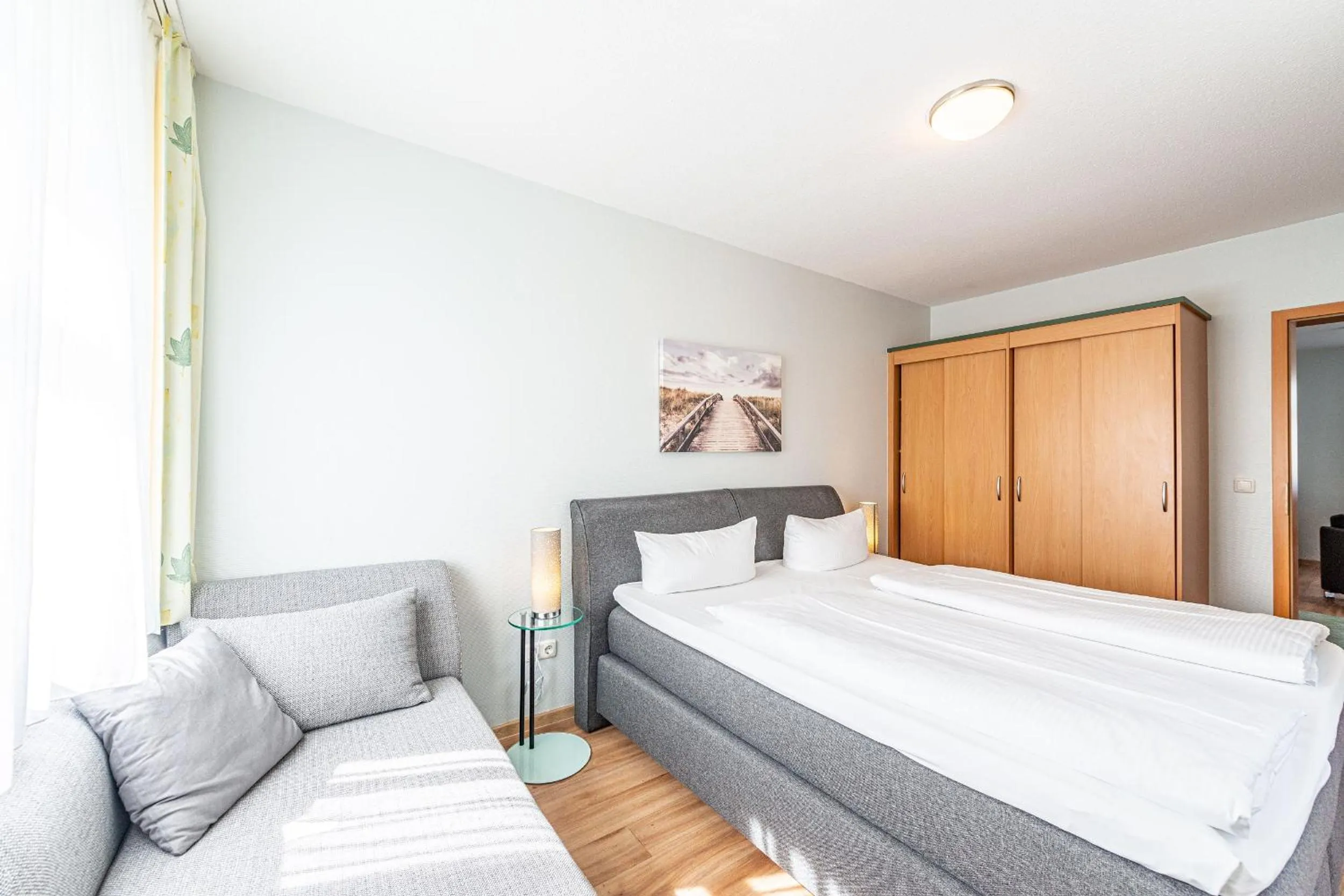 Photo of the whole room, Bed in Am Weststrand Apartmenthaus Waldeck