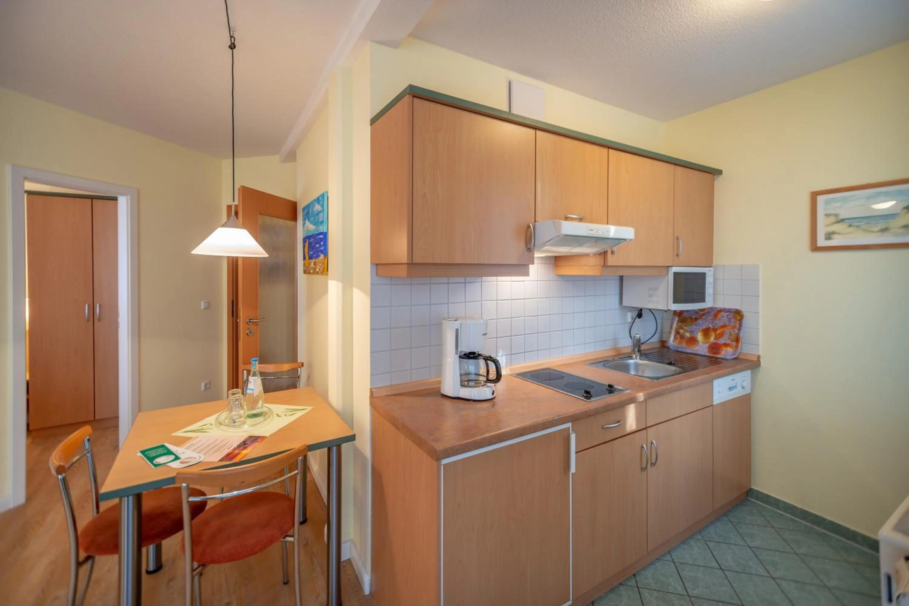 Photo of the whole room in Am Weststrand Apartmenthaus Waldeck