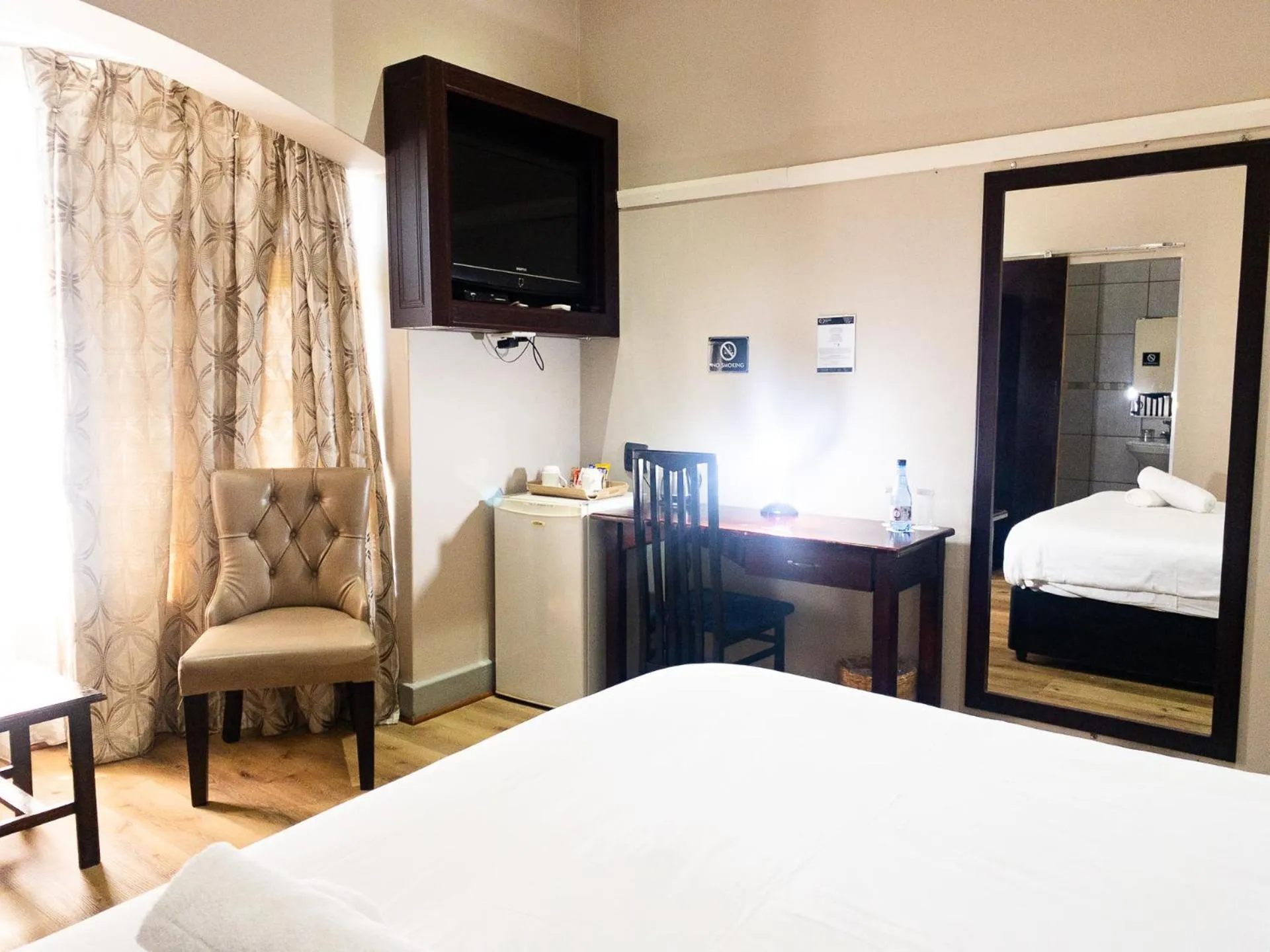 Bed in New England Guest House by Ilawu