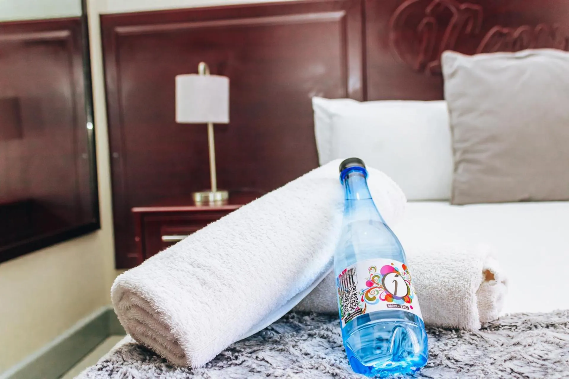 Bed in New England Guest House by Ilawu